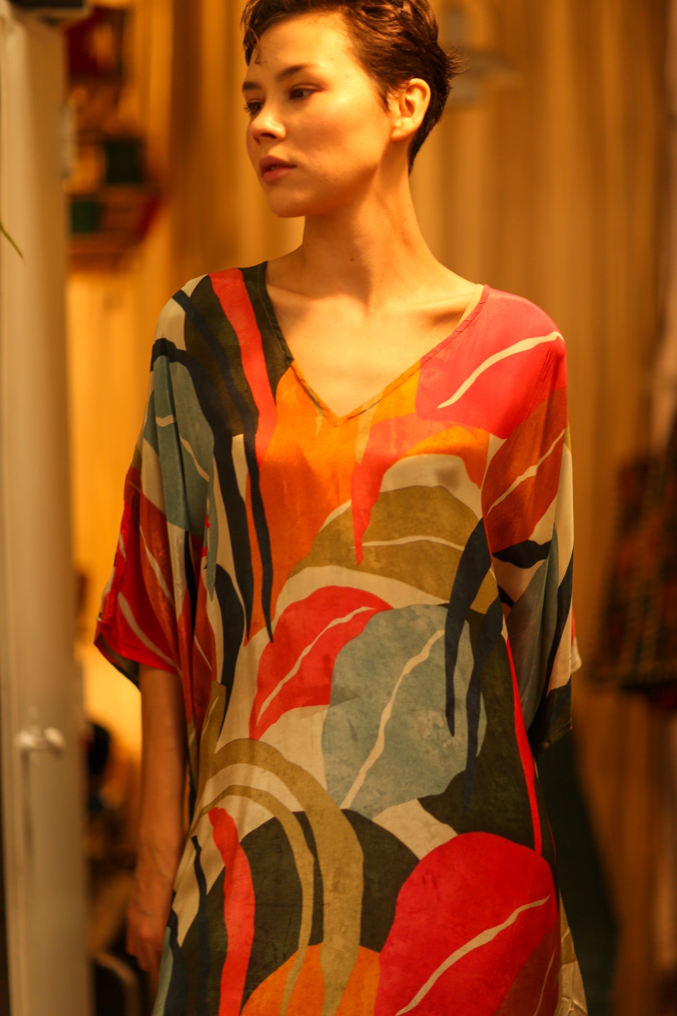 YAYA SILK KAFTAN LINEA MO - BANGKOK TAILOR CLOTHING STORE - HANDMADE CLOTHING