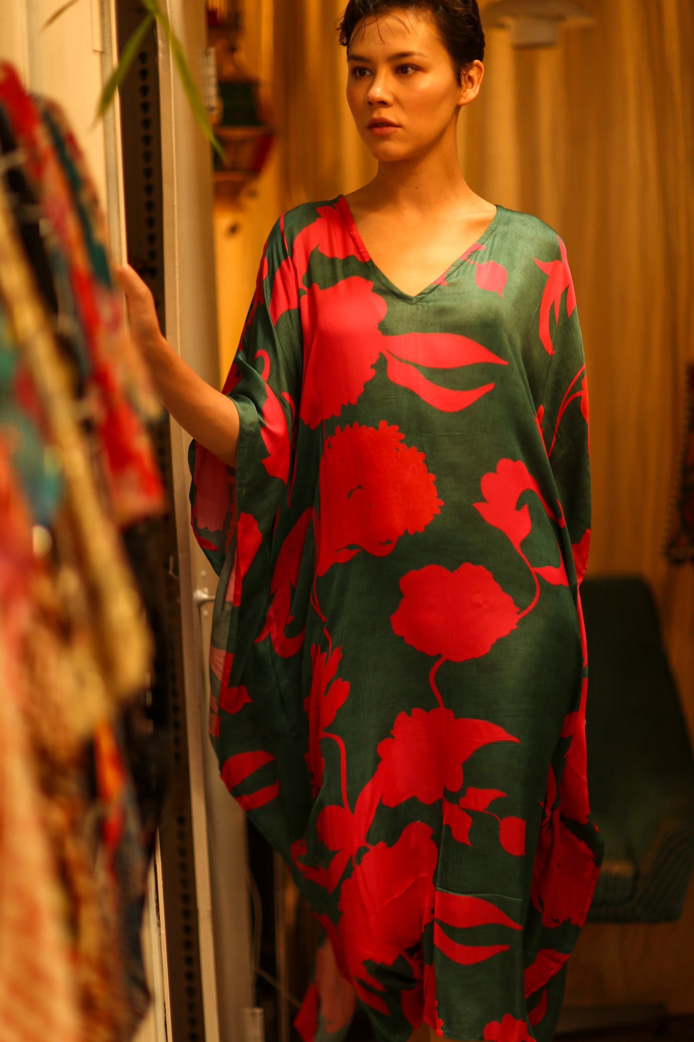 YAYA SILK KAFTAN PINK AND GREEN - BANGKOK TAILOR CLOTHING STORE - HANDMADE CLOTHING