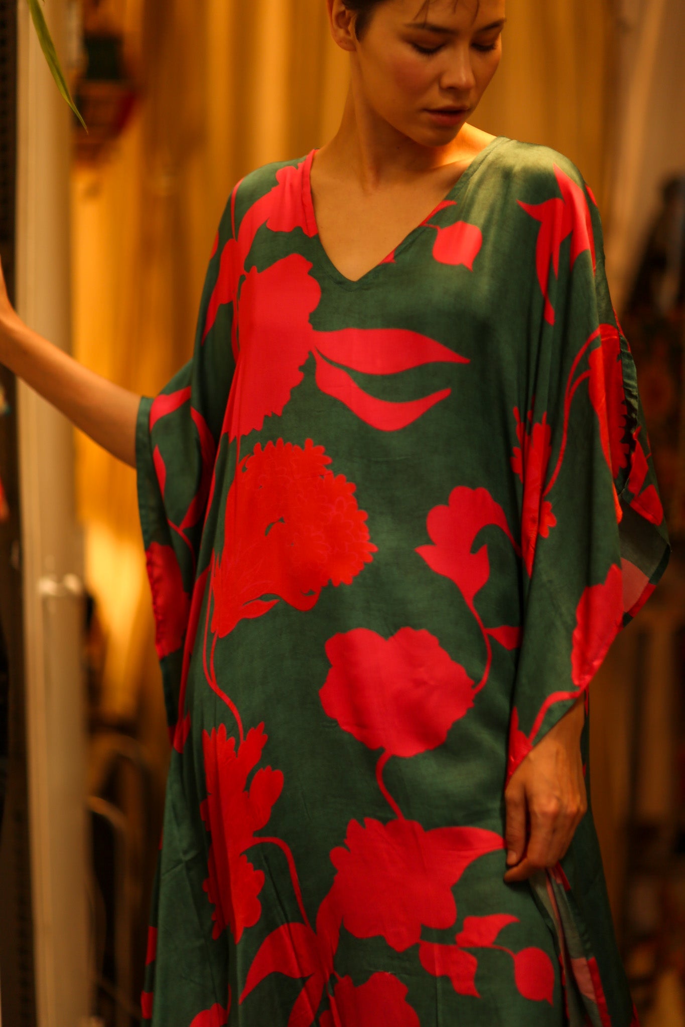 YAYA SILK KAFTAN PINK AND GREEN - BANGKOK TAILOR CLOTHING STORE - HANDMADE CLOTHING