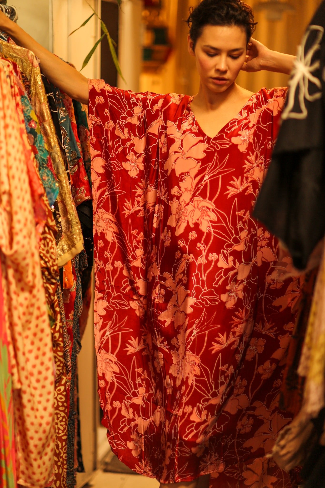 YAYA SILK KAFTAN RED SHERLYN - BANGKOK TAILOR CLOTHING STORE - HANDMADE CLOTHING