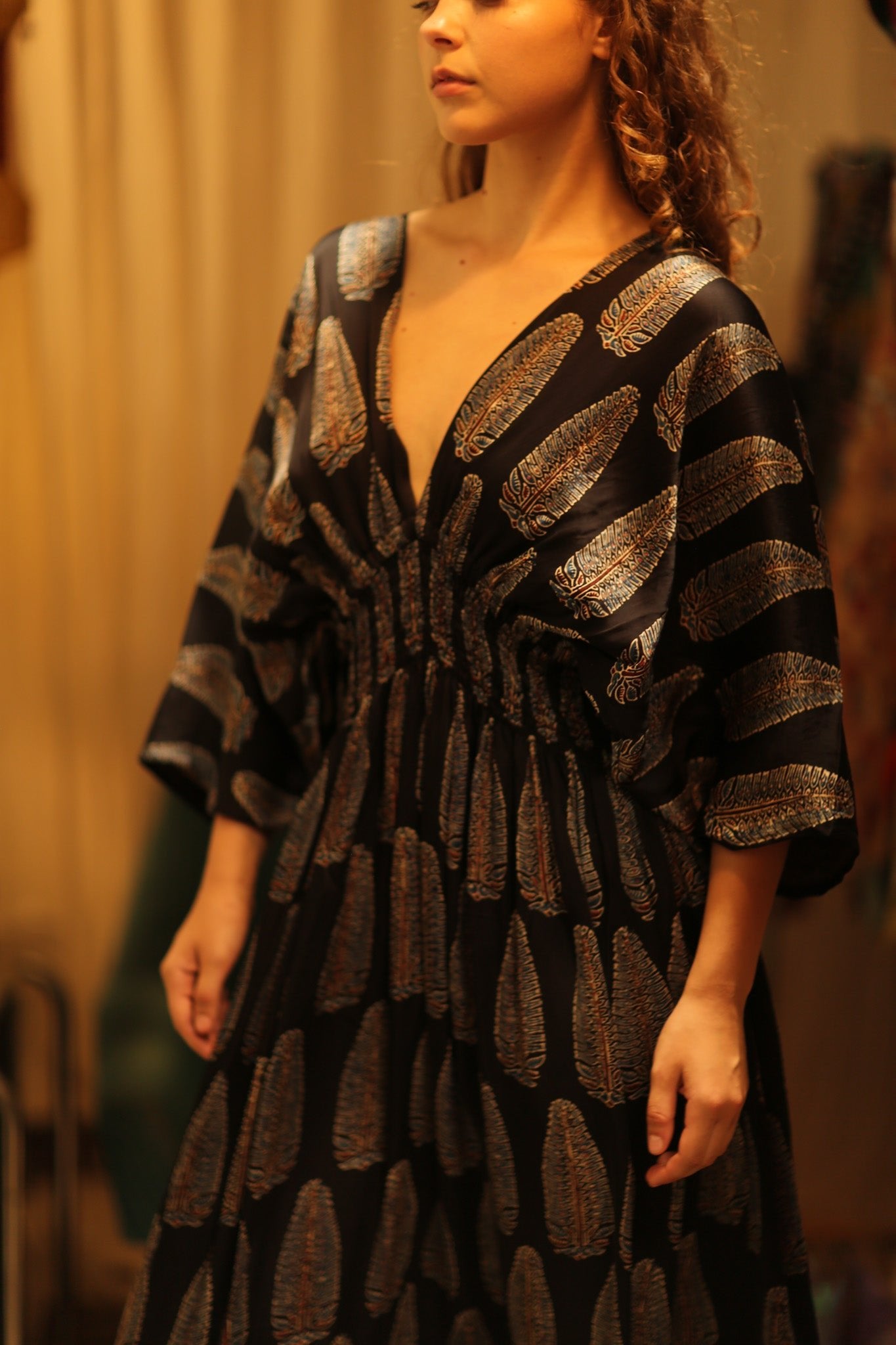 ZURI SILK DRESS BLACK FEATHER - BANGKOK TAILOR CLOTHING STORE - HANDMADE CLOTHING