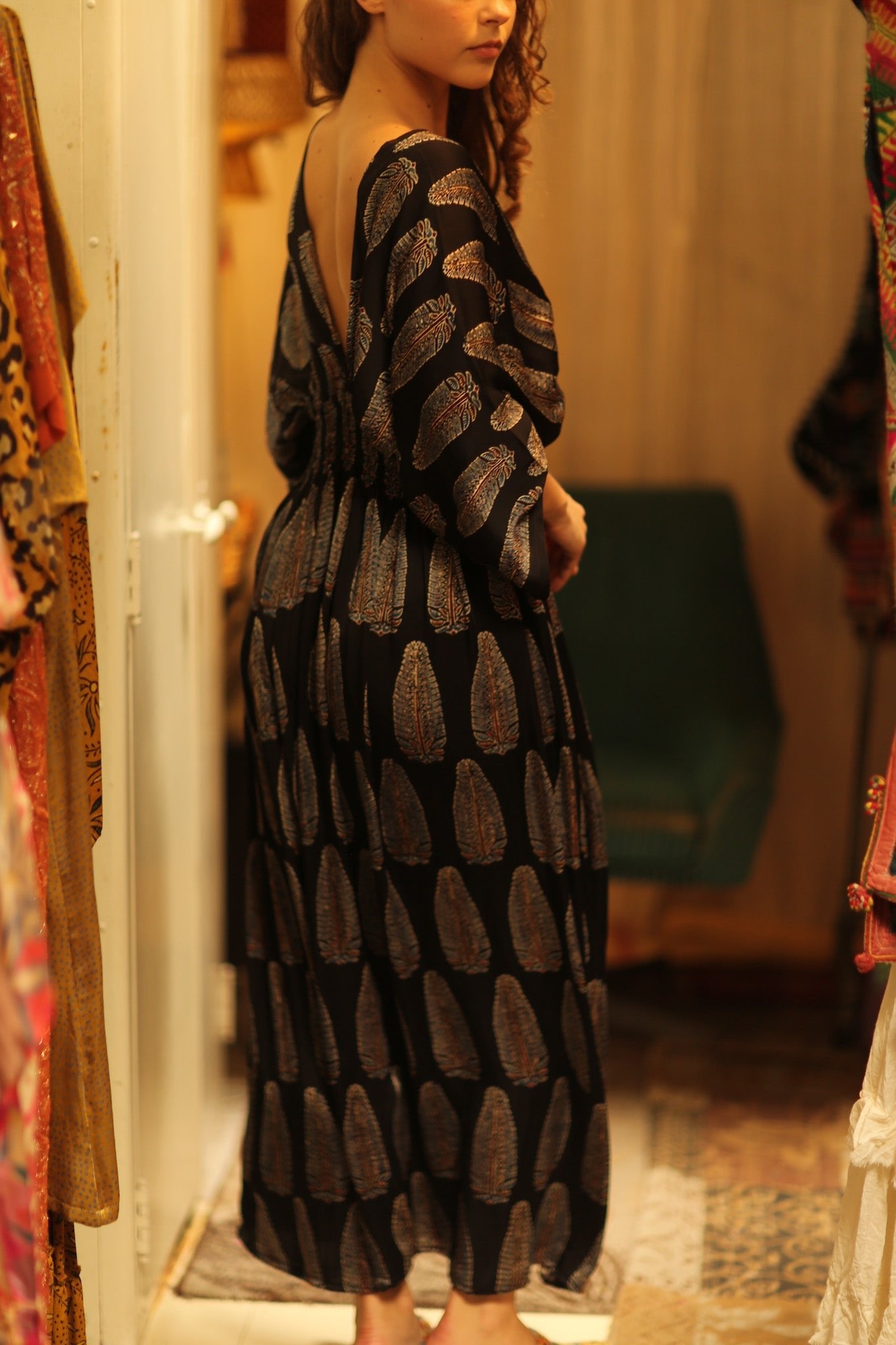 ZURI SILK DRESS BLACK FEATHER - BANGKOK TAILOR CLOTHING STORE - HANDMADE CLOTHING