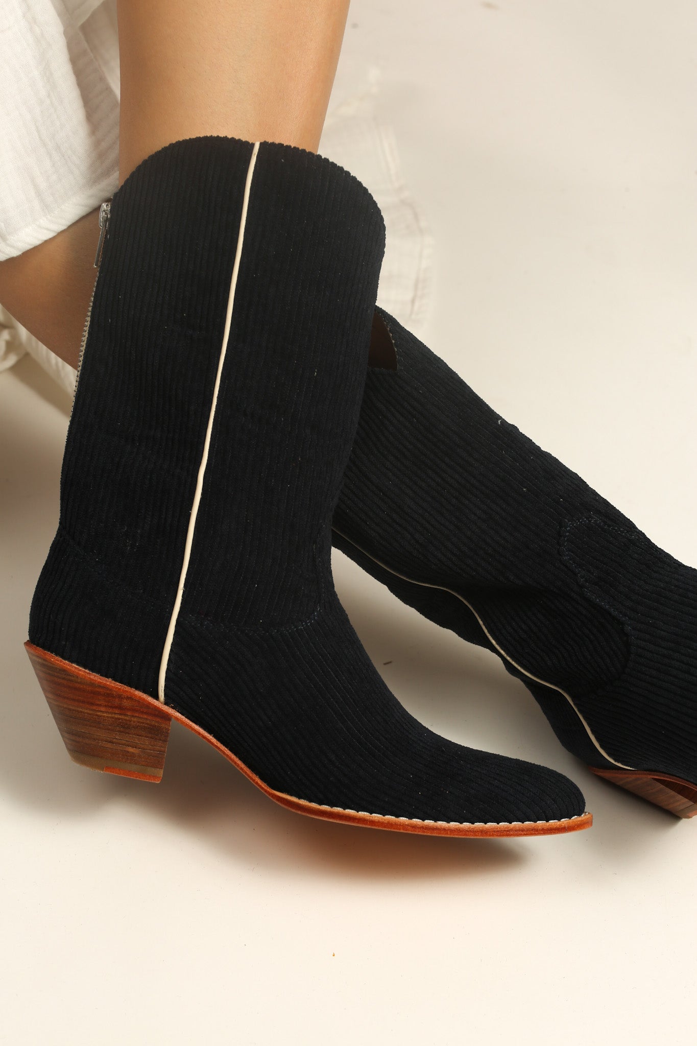 BLACK CORDUROY BOOTS MOLINA - BANGKOK TAILOR CLOTHING STORE - HANDMADE CLOTHING