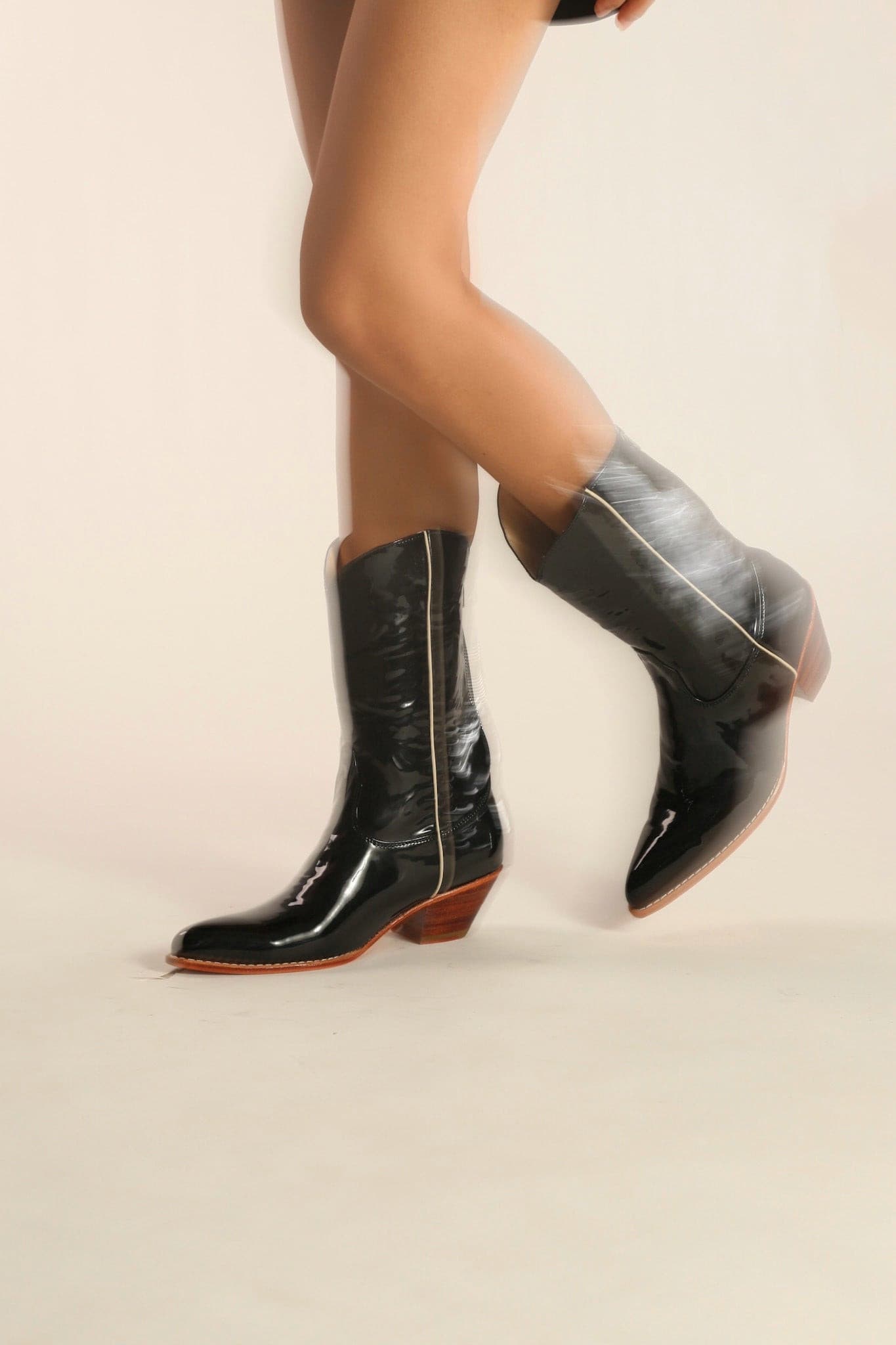 BLACK PATENT WESTERN BOOTS WAKANDA - BANGKOK TAILOR CLOTHING STORE - HANDMADE CLOTHING