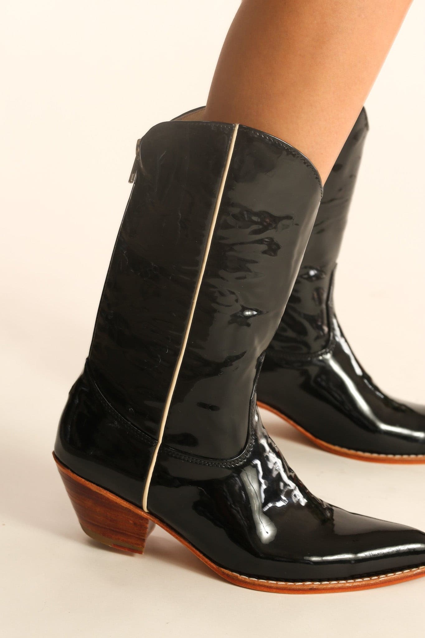 BLACK PATENT WESTERN BOOTS WAKANDA - BANGKOK TAILOR CLOTHING STORE - HANDMADE CLOTHING