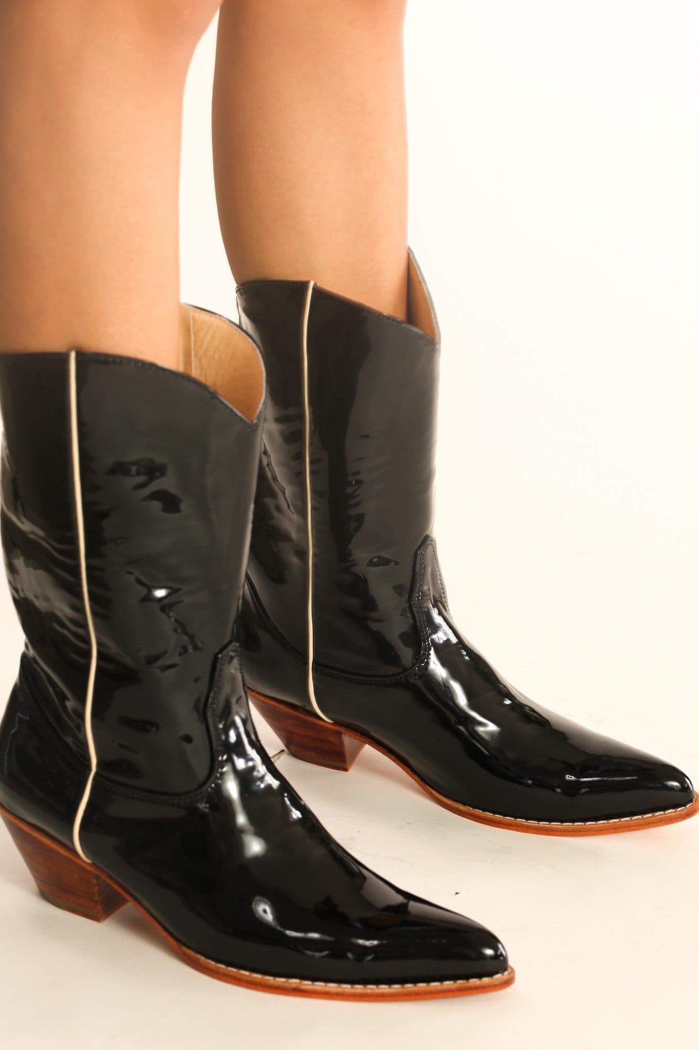 BLACK PATENT WESTERN BOOTS WAKANDA - BANGKOK TAILOR CLOTHING STORE - HANDMADE CLOTHING