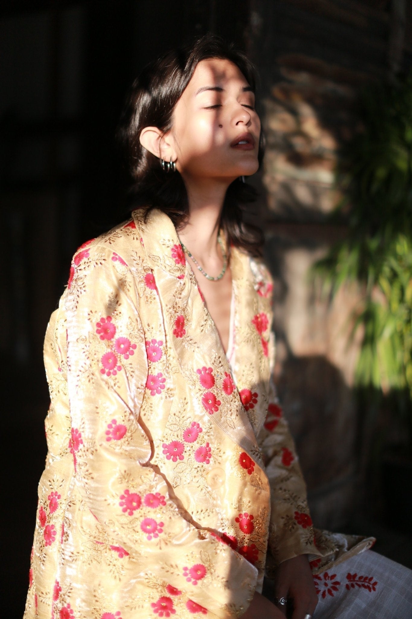 Chinese Flower Silk Embroidered Jacket Pia - BANGKOK TAILOR CLOTHING STORE - HANDMADE CLOTHING