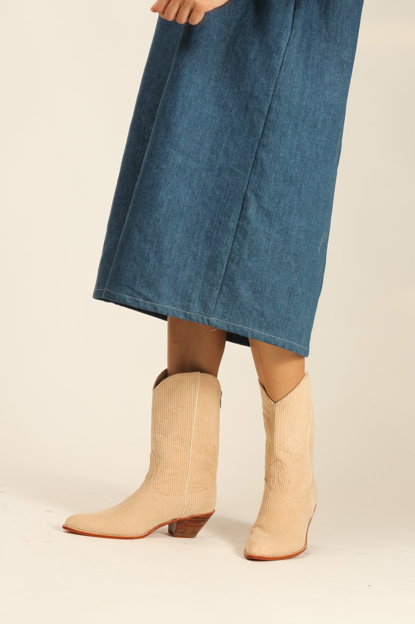 CORDUROY WESTERN BOOTS MOLINA - BANGKOK TAILOR CLOTHING STORE - HANDMADE CLOTHING