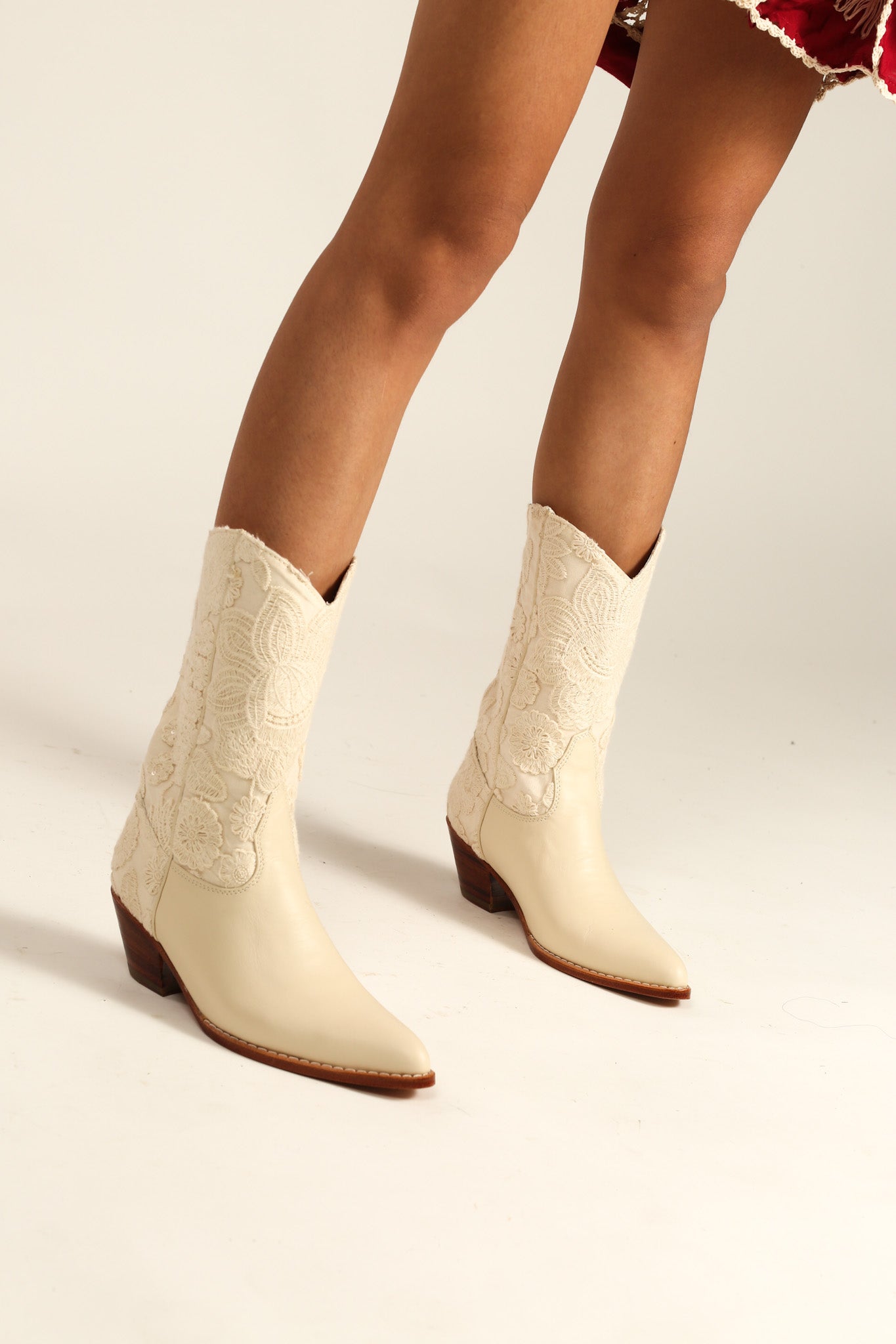 CREAM WEDDING BOOTS LACE SEQUIN DETAIL - BANGKOK TAILOR CLOTHING STORE - HANDMADE CLOTHING