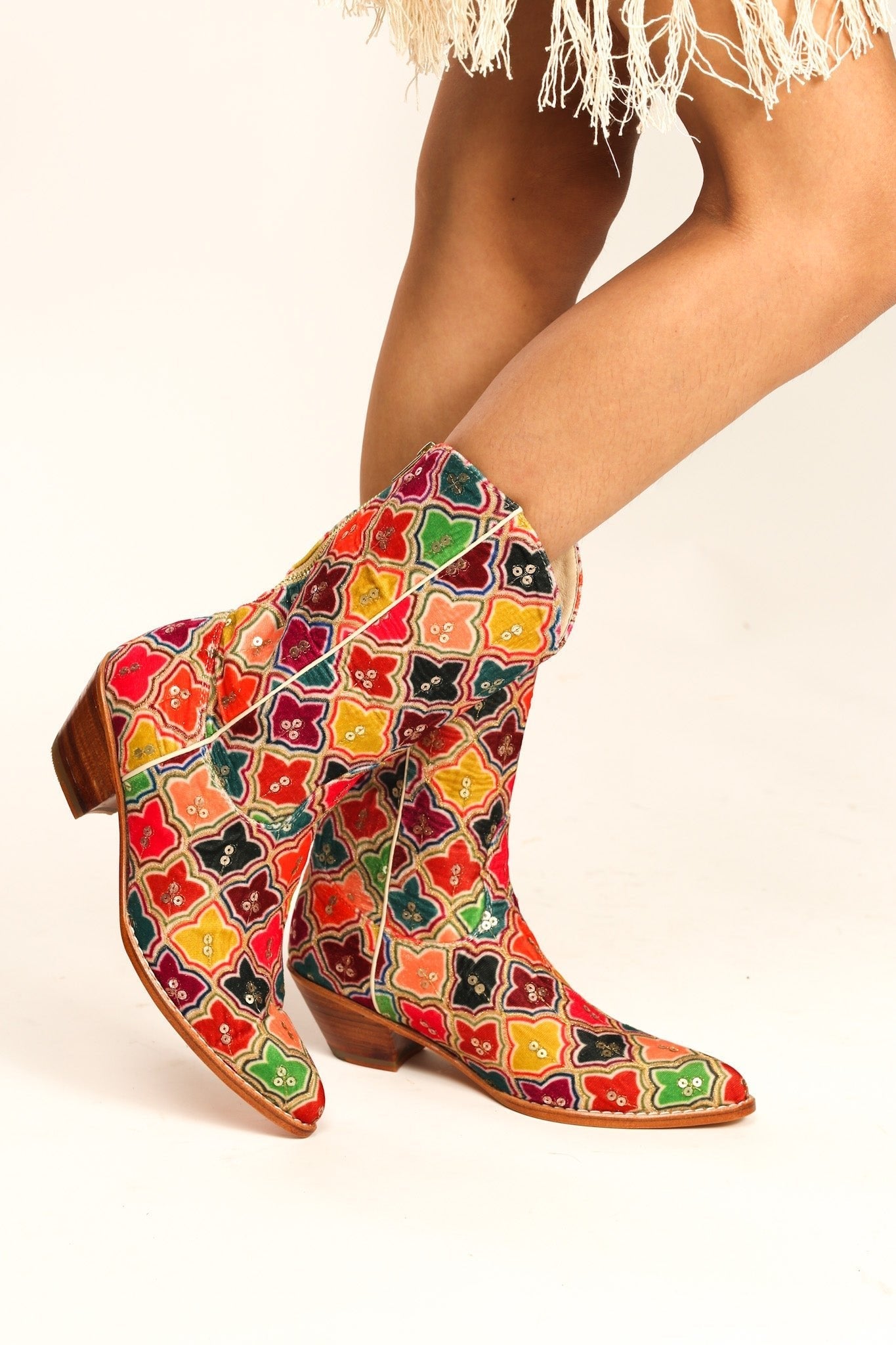 DIAMOND VELVET WESTERN BOOTS ALLY - BANGKOK TAILOR CLOTHING STORE - HANDMADE CLOTHING