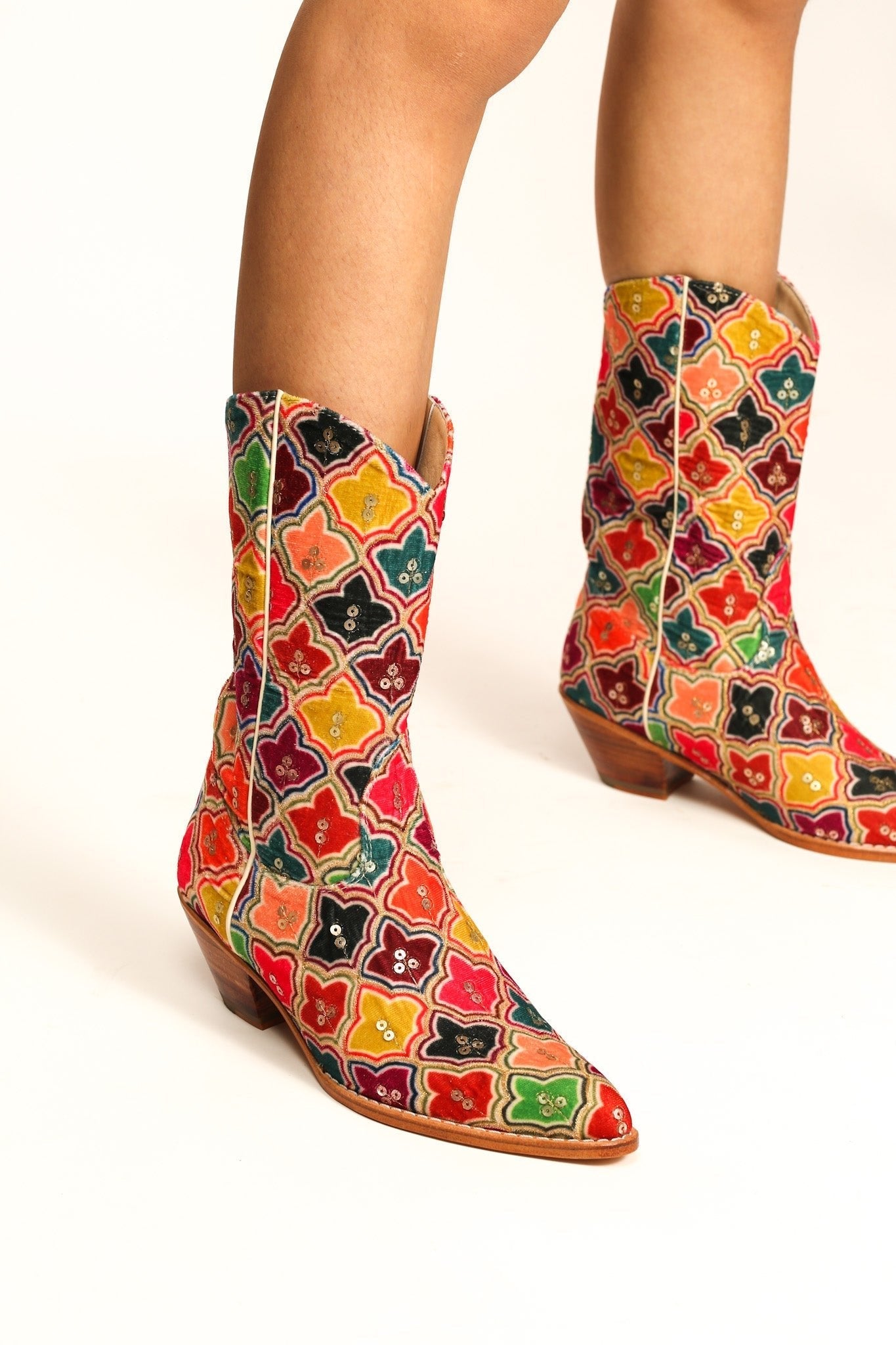DIAMOND VELVET WESTERN BOOTS ALLY - BANGKOK TAILOR CLOTHING STORE - HANDMADE CLOTHING