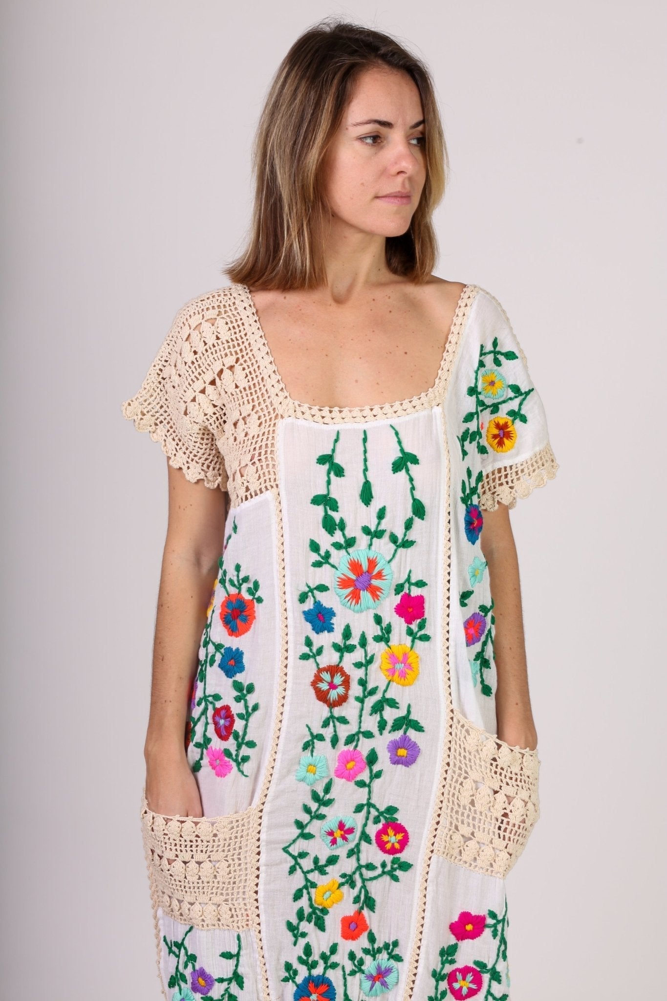 EMBROIDERED DRESS ISABELLE - BANGKOK TAILOR CLOTHING STORE - HANDMADE CLOTHING