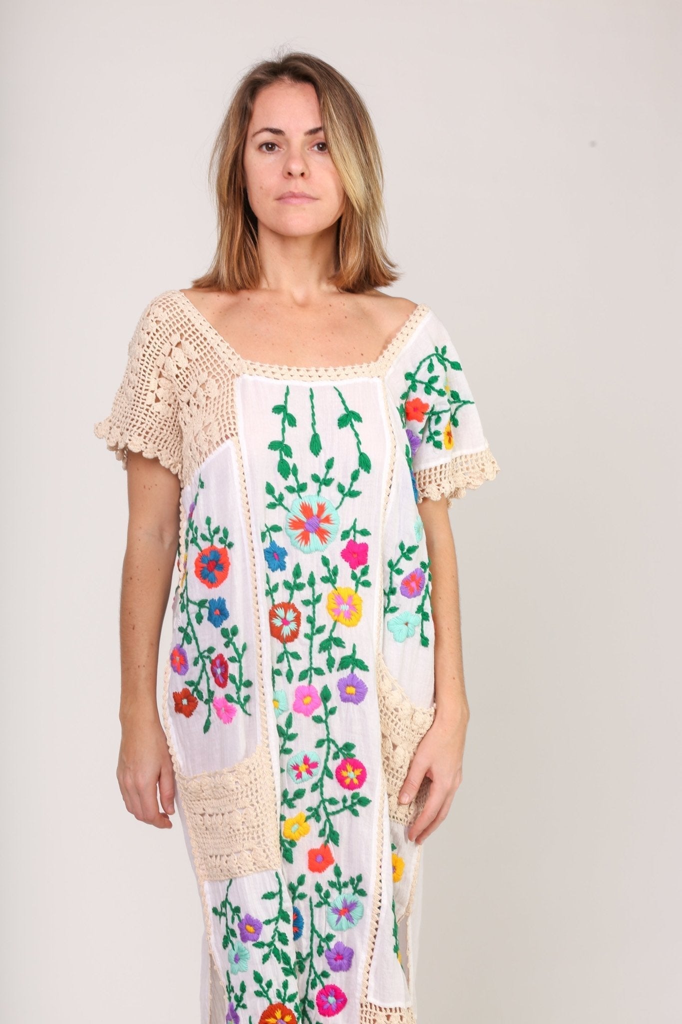 EMBROIDERED DRESS ISABELLE - BANGKOK TAILOR CLOTHING STORE - HANDMADE CLOTHING