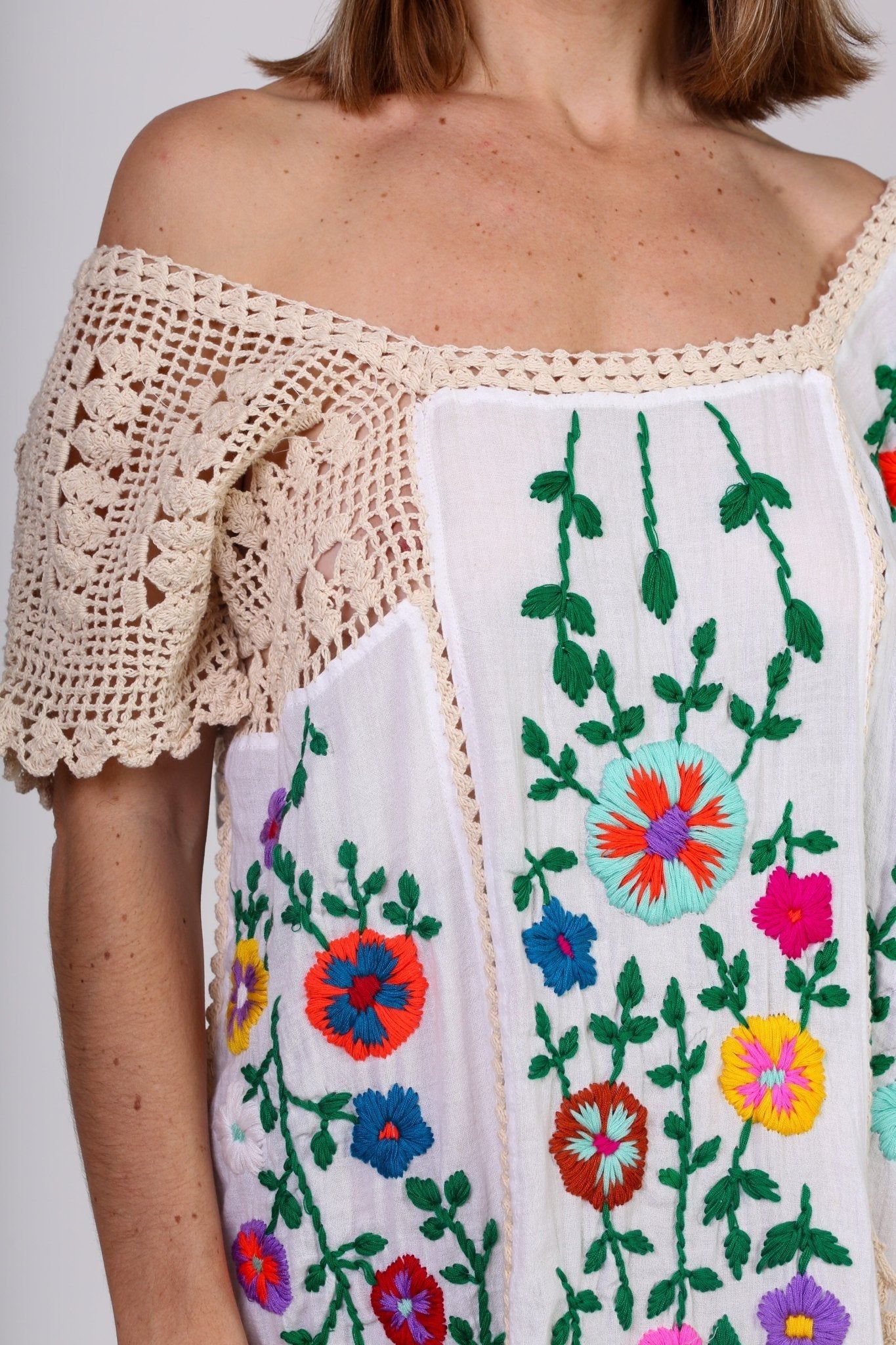 EMBROIDERED DRESS ISABELLE - BANGKOK TAILOR CLOTHING STORE - HANDMADE CLOTHING