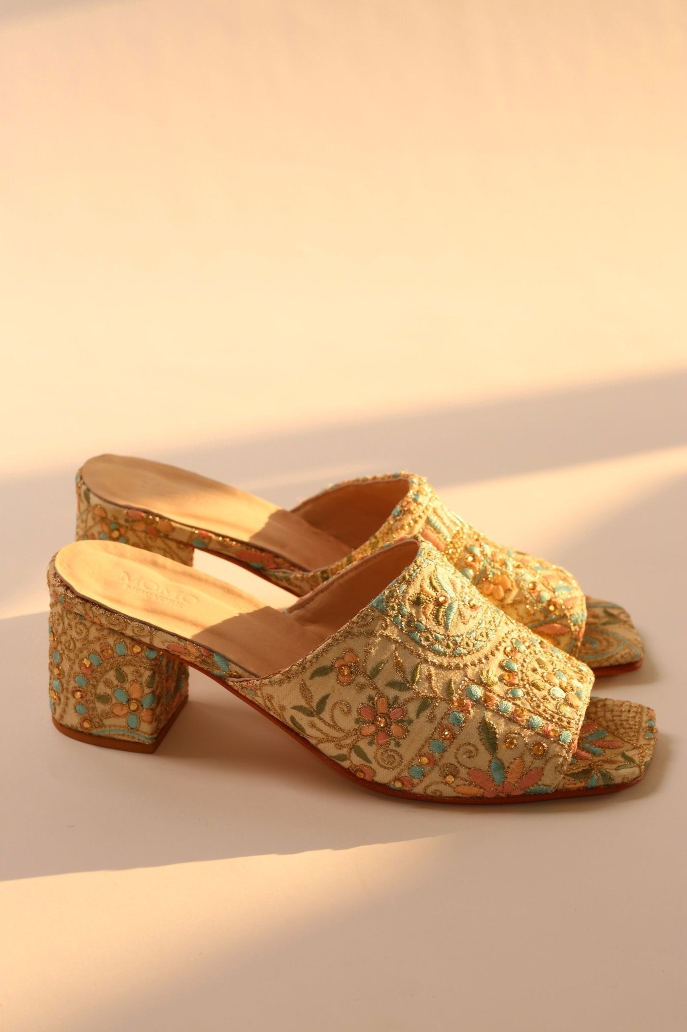 EMBROIDERED FLOWER SILK MULES MILTONA - BANGKOK TAILOR CLOTHING STORE - HANDMADE CLOTHING