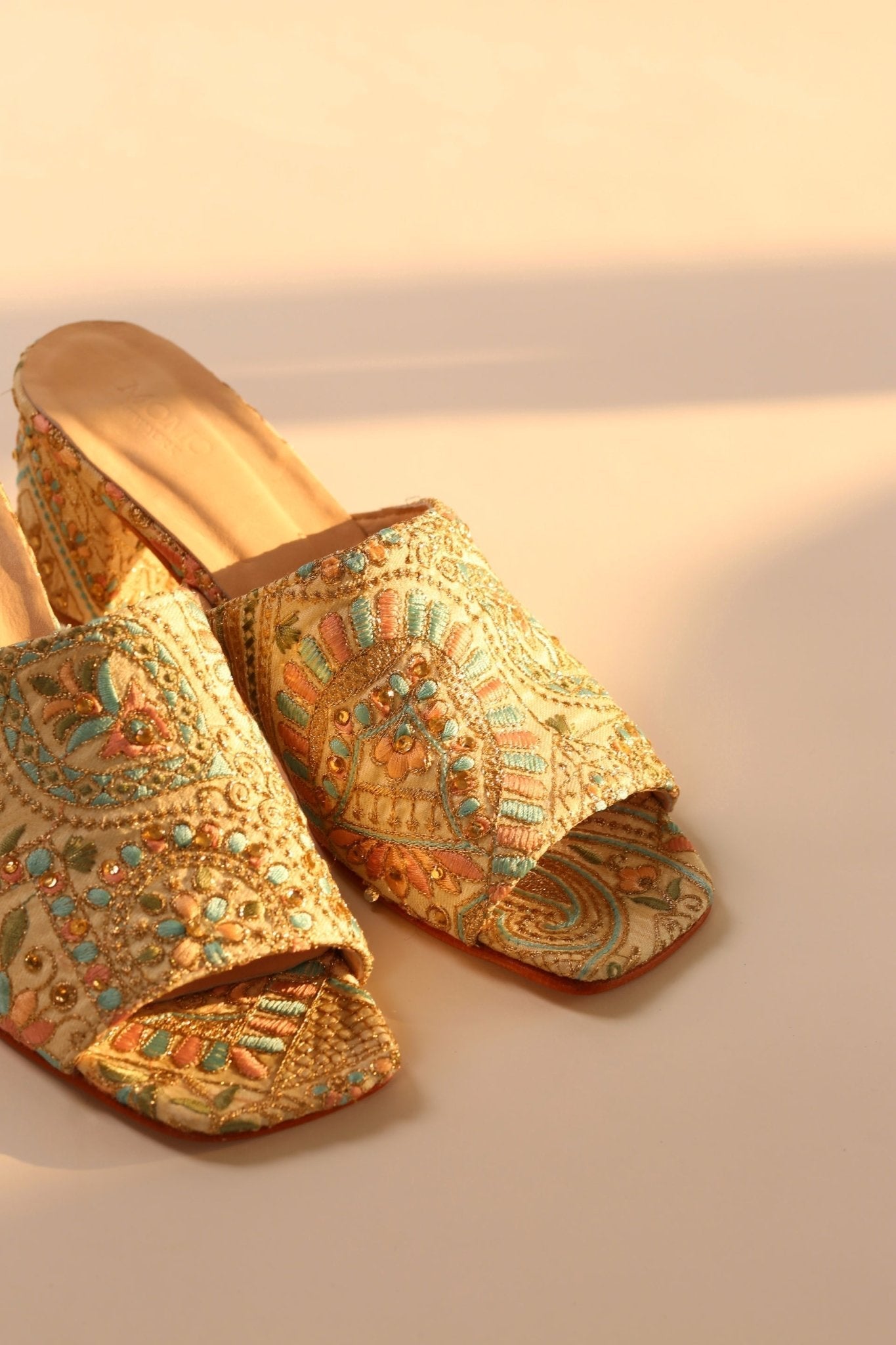 EMBROIDERED FLOWER SILK MULES MILTONA - BANGKOK TAILOR CLOTHING STORE - HANDMADE CLOTHING