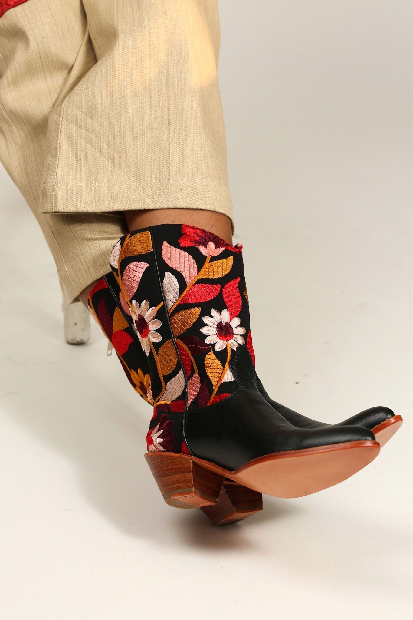 EMBROIDERED FLOWER WESTERN BOOTS X ANTHROPOLOGIE - BANGKOK TAILOR CLOTHING STORE - HANDMADE CLOTHING