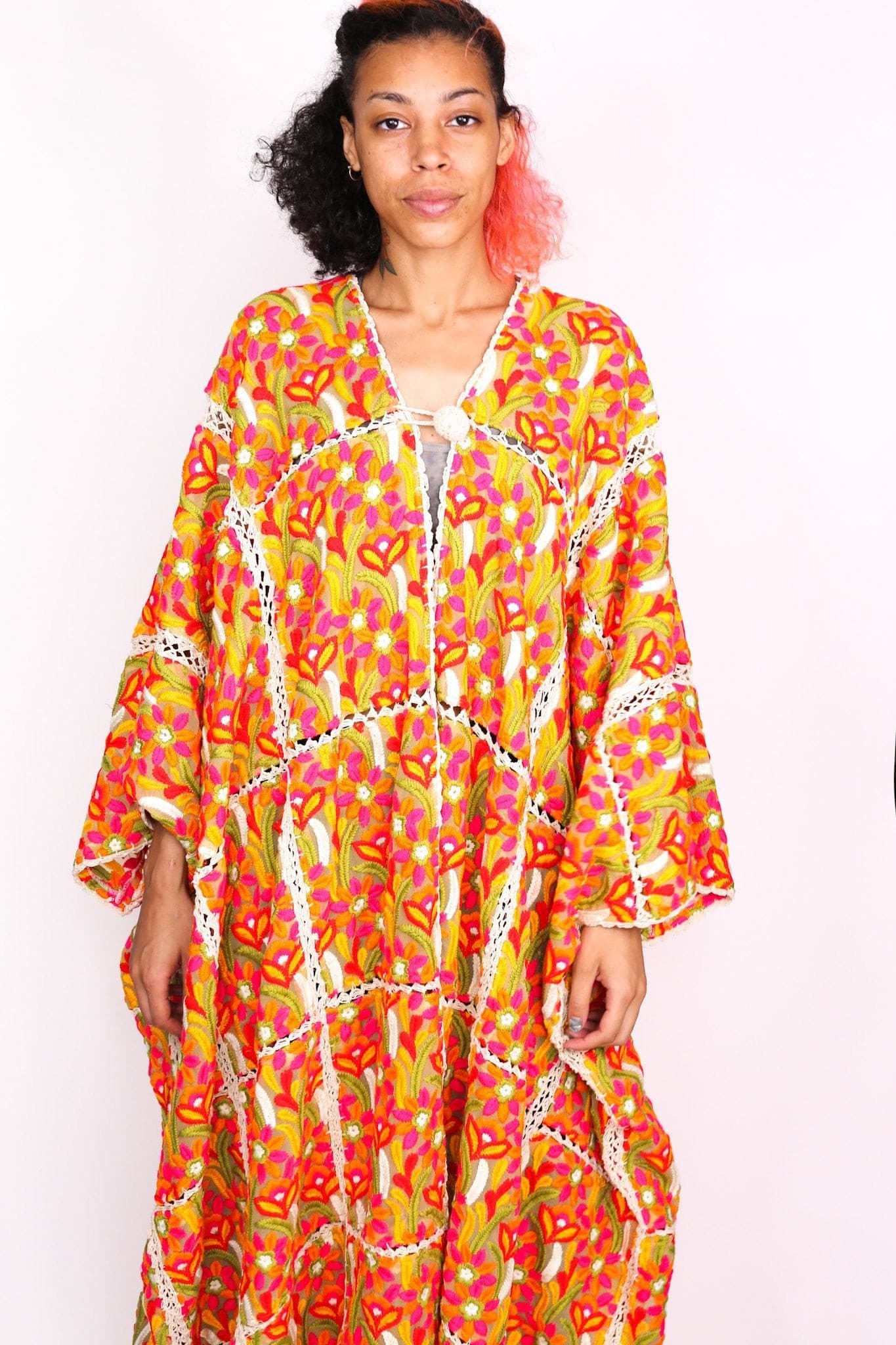 EMBROIDERED KIMONO RUTACAE - BANGKOK TAILOR CLOTHING STORE - HANDMADE CLOTHING