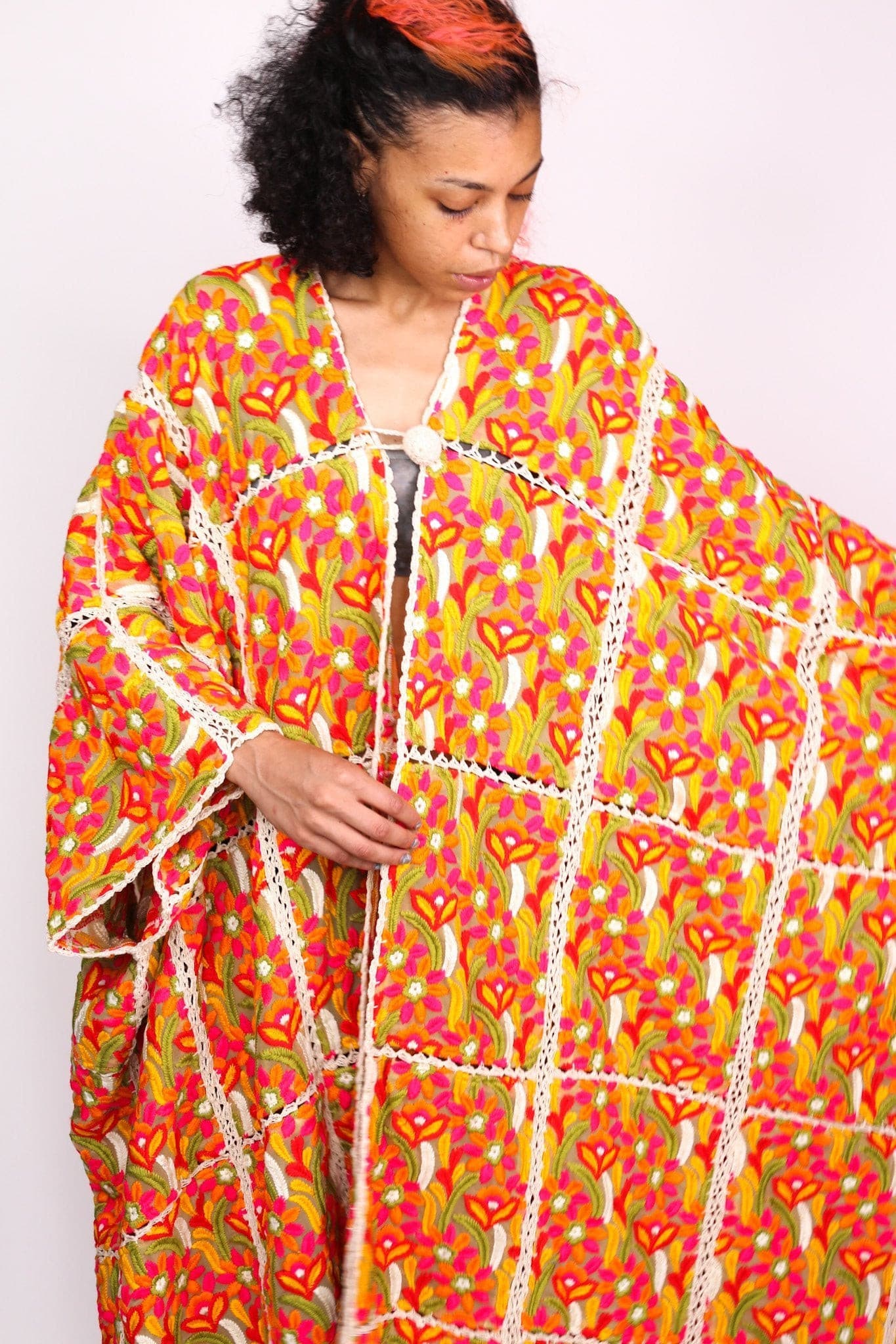 EMBROIDERED KIMONO RUTACAE - BANGKOK TAILOR CLOTHING STORE - HANDMADE CLOTHING