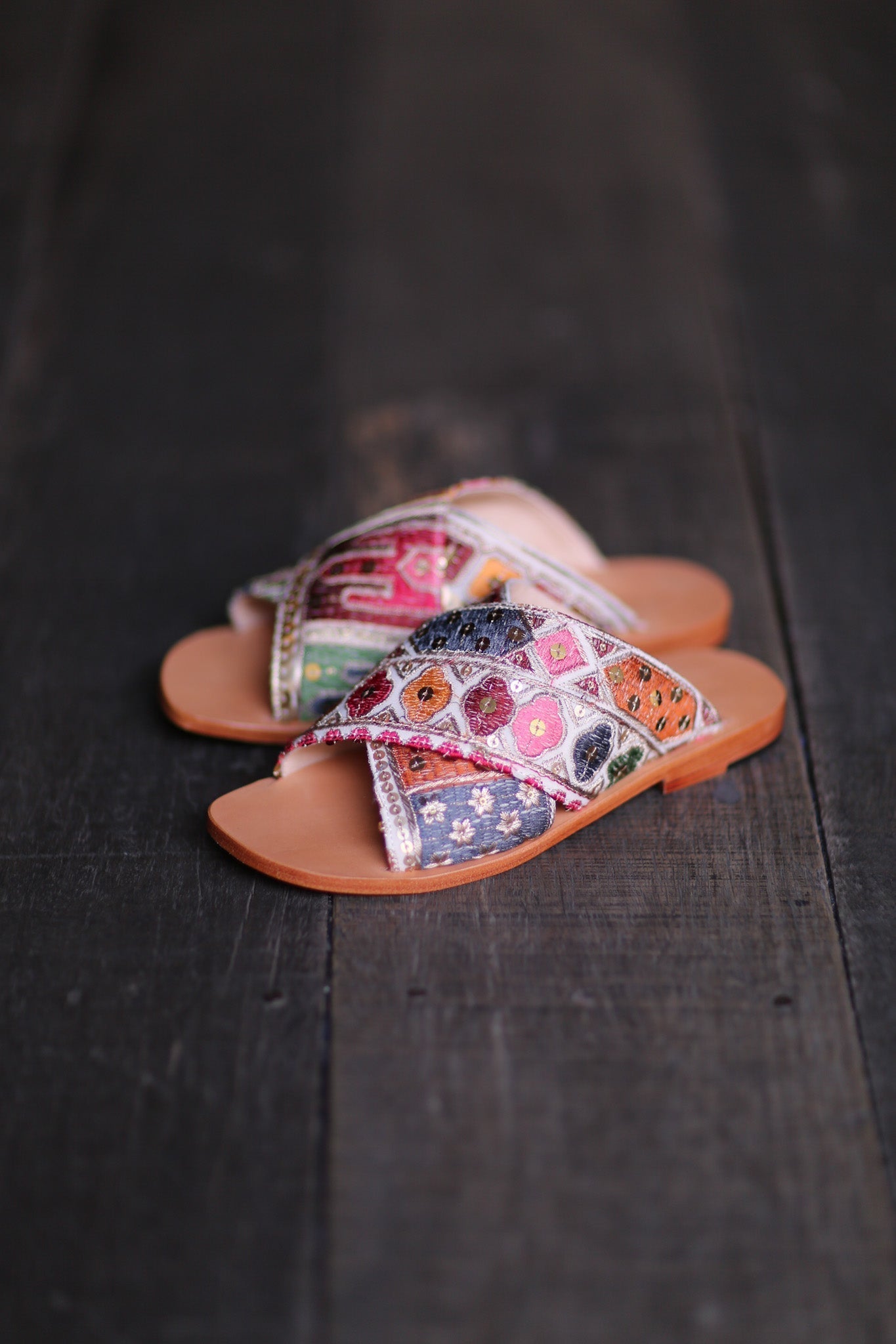EMBROIDERED LEATHER SLIP ON SANDALS TRIBECA - BANGKOK TAILOR CLOTHING STORE - HANDMADE CLOTHING