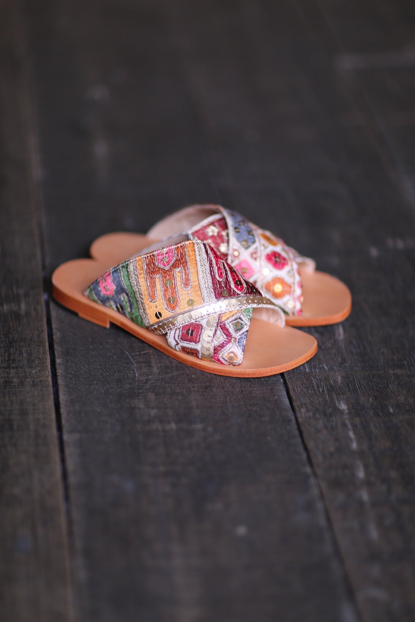 EMBROIDERED LEATHER SLIP ON SANDALS TRIBECA - BANGKOK TAILOR CLOTHING STORE - HANDMADE CLOTHING