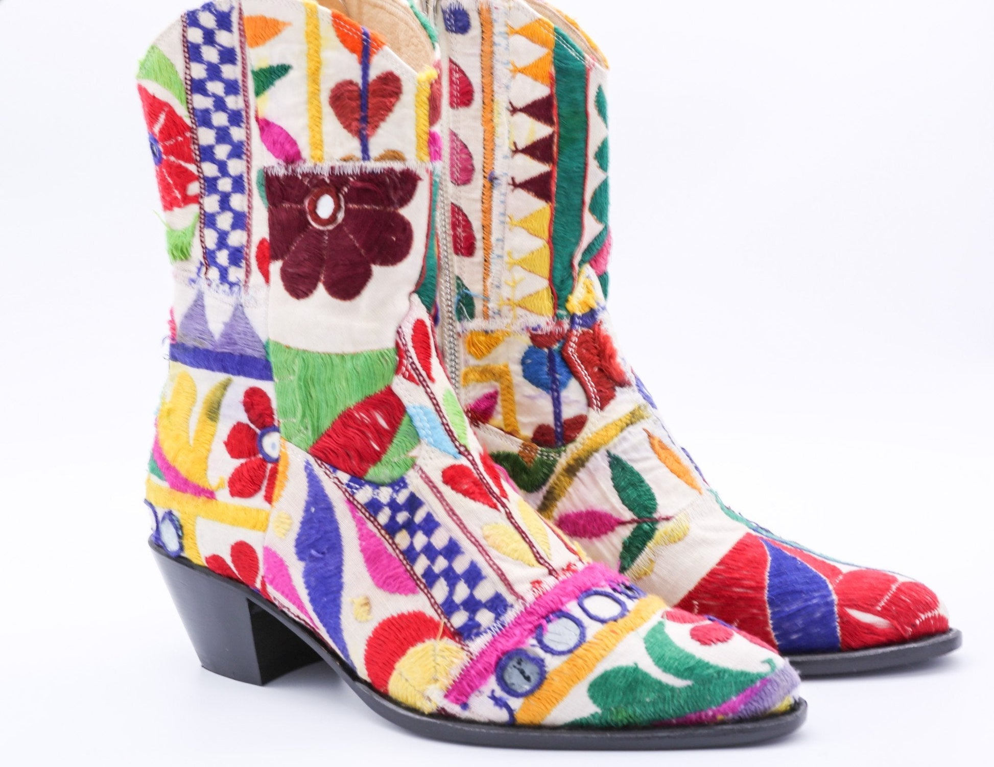 Embroidered Patchwork Cowboy Boots Ginalyn - BANGKOK TAILOR CLOTHING STORE - HANDMADE CLOTHING
