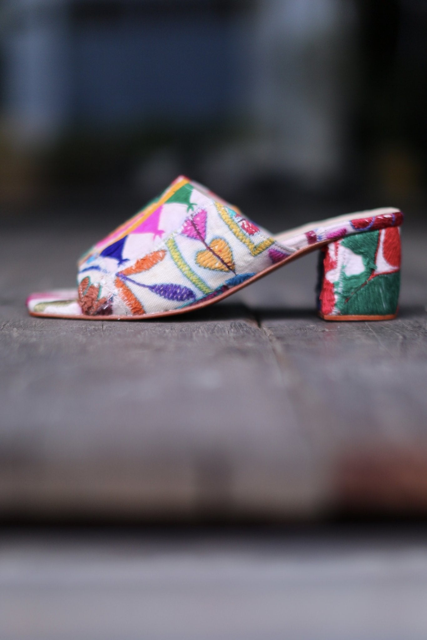 EMBROIDERED PATCHWORK MULES LULU - BANGKOK TAILOR CLOTHING STORE - HANDMADE CLOTHING