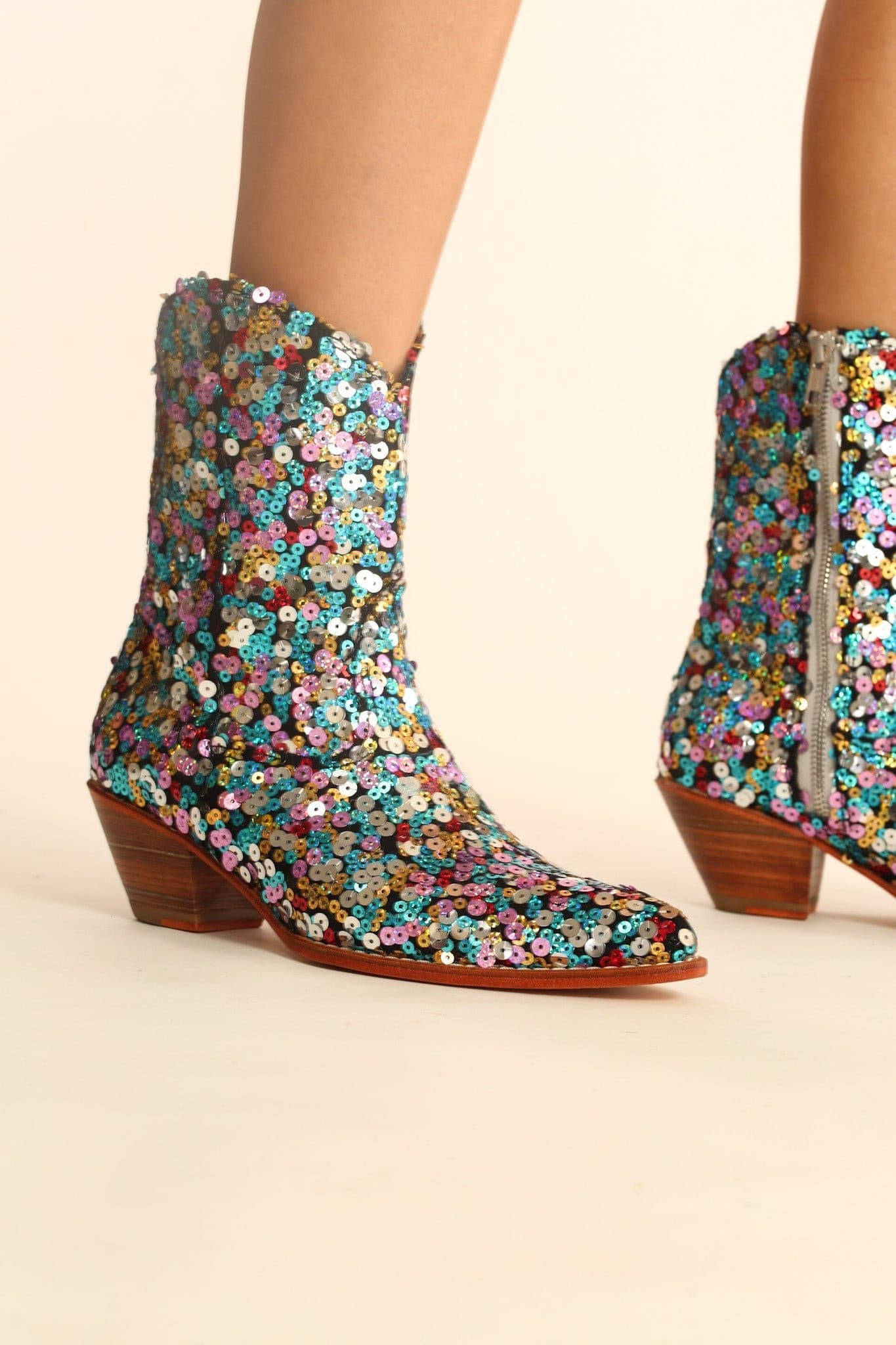 EMBROIDERED SEQUIN BOOTS NING - BANGKOK TAILOR CLOTHING STORE - HANDMADE CLOTHING