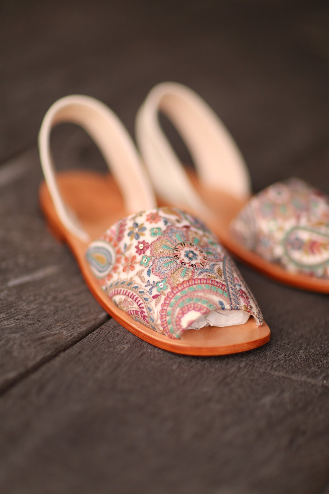 EMBROIDERED SILK SANDALS MARIE - BANGKOK TAILOR CLOTHING STORE - HANDMADE CLOTHING