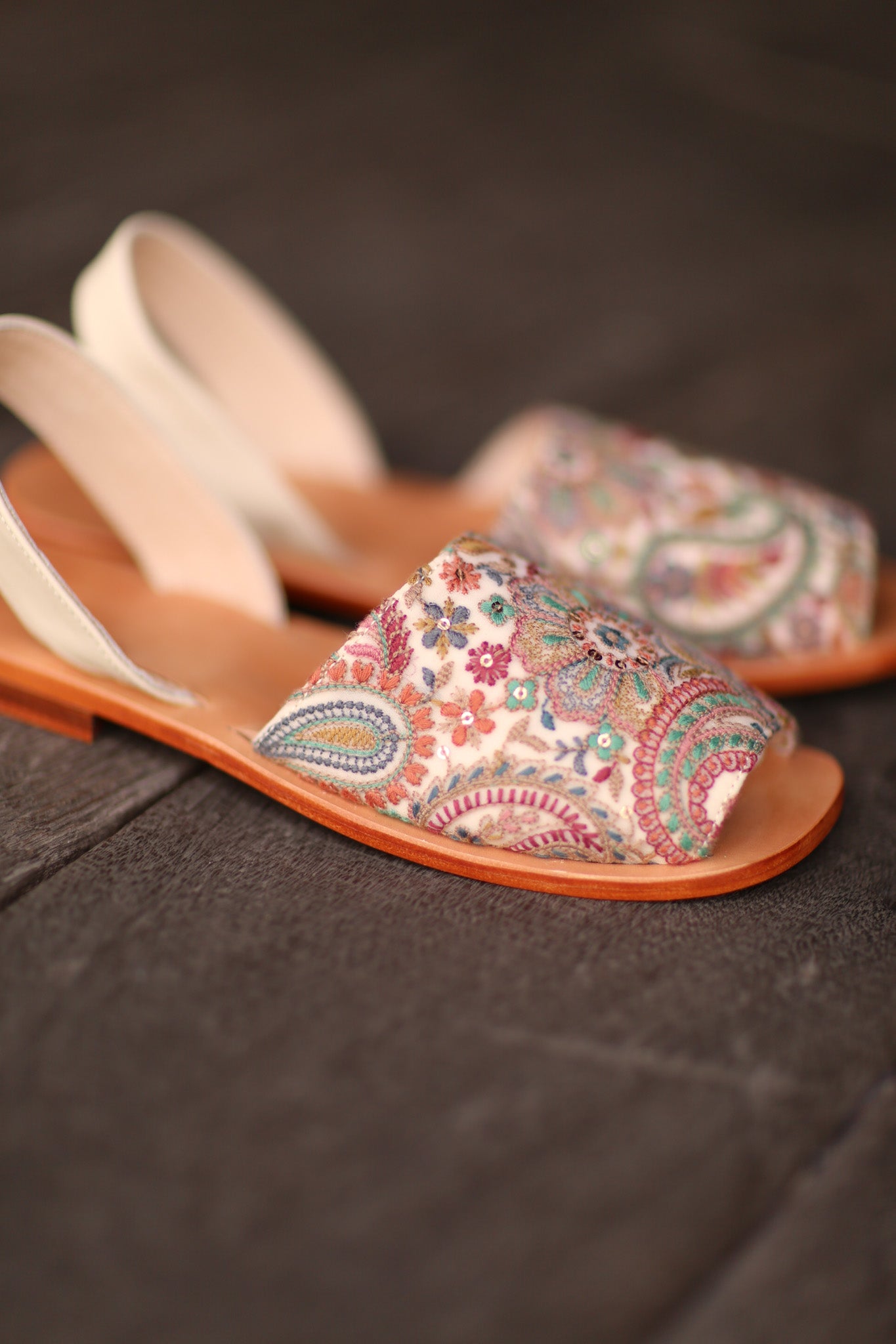 EMBROIDERED SILK SANDALS MARIE - BANGKOK TAILOR CLOTHING STORE - HANDMADE CLOTHING