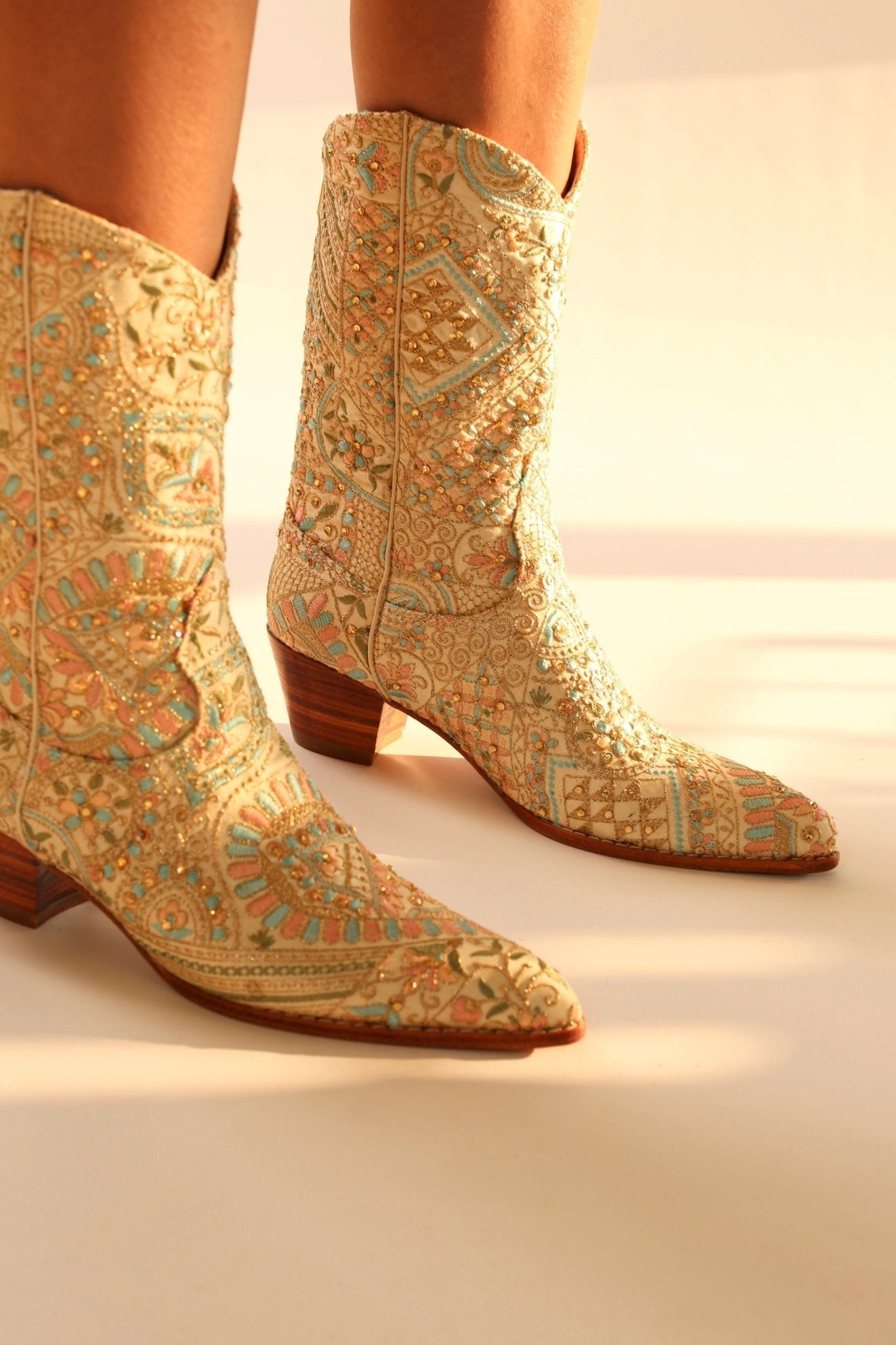 FLOWER SILK EMBROIDERED WESTERN BOOTS EMMAMIL - BANGKOK TAILOR CLOTHING STORE - HANDMADE CLOTHING