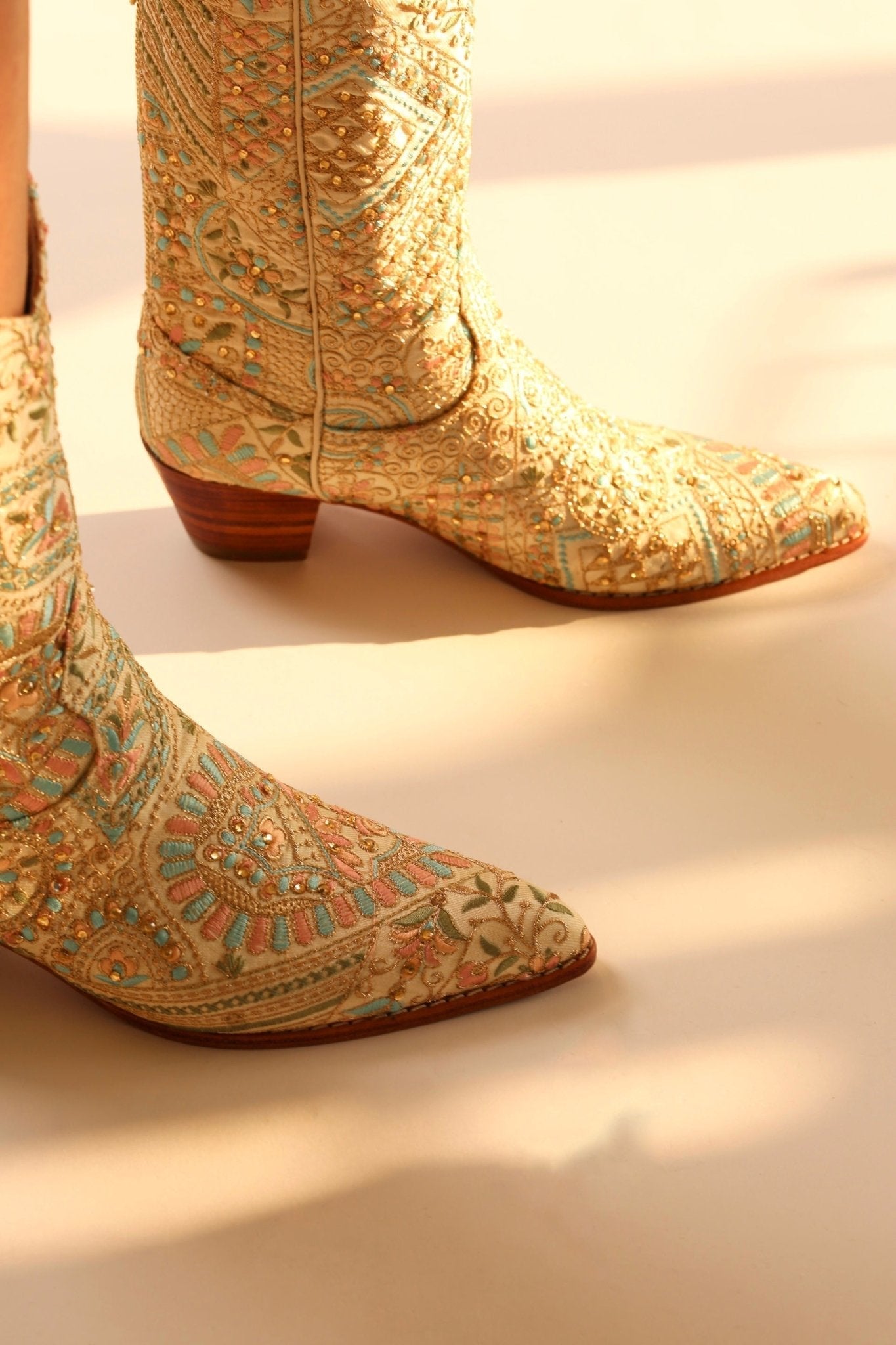 FLOWER SILK EMBROIDERED WESTERN BOOTS EMMAMIL - BANGKOK TAILOR CLOTHING STORE - HANDMADE CLOTHING