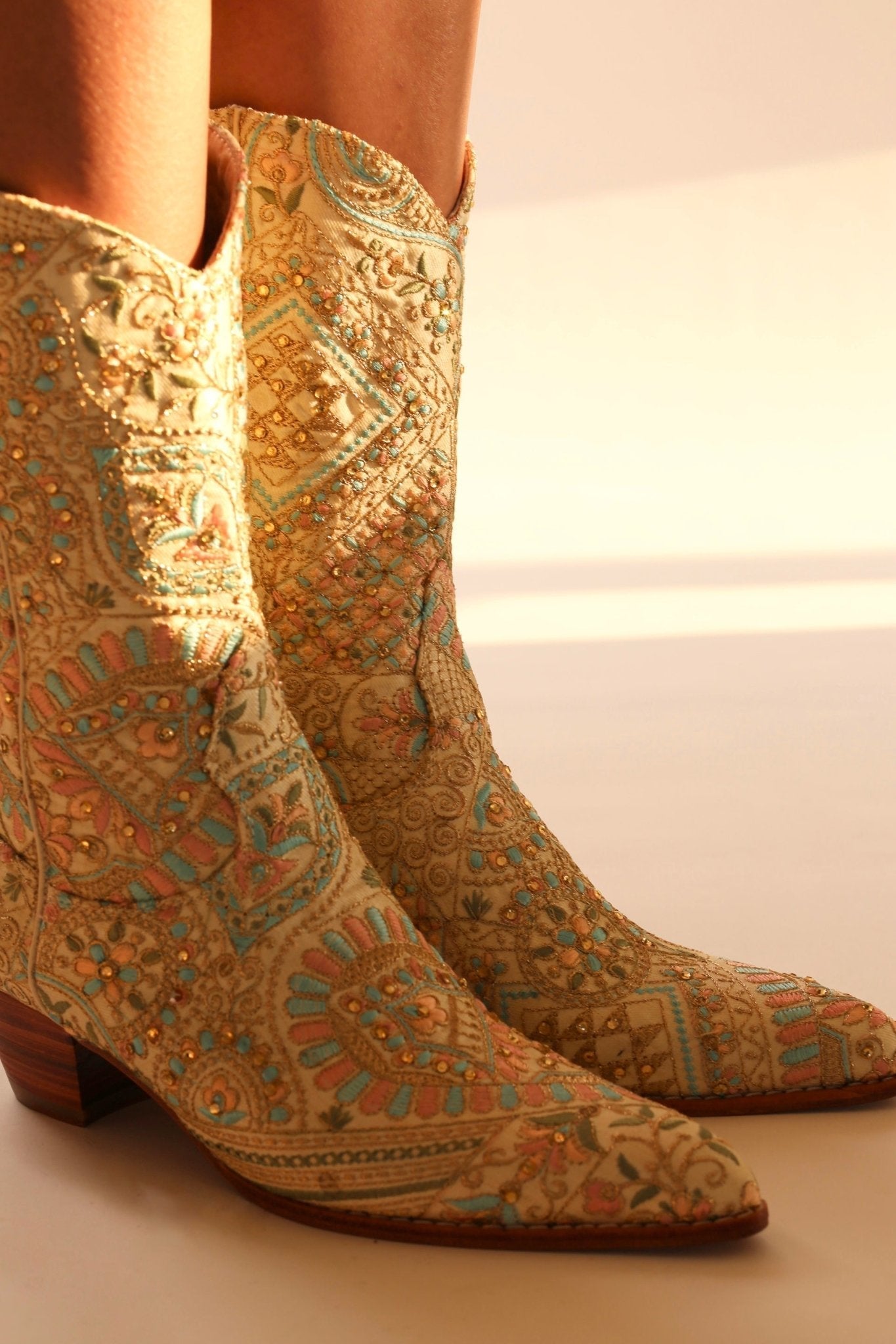 FLOWER SILK EMBROIDERED WESTERN BOOTS EMMAMIL - BANGKOK TAILOR CLOTHING STORE - HANDMADE CLOTHING