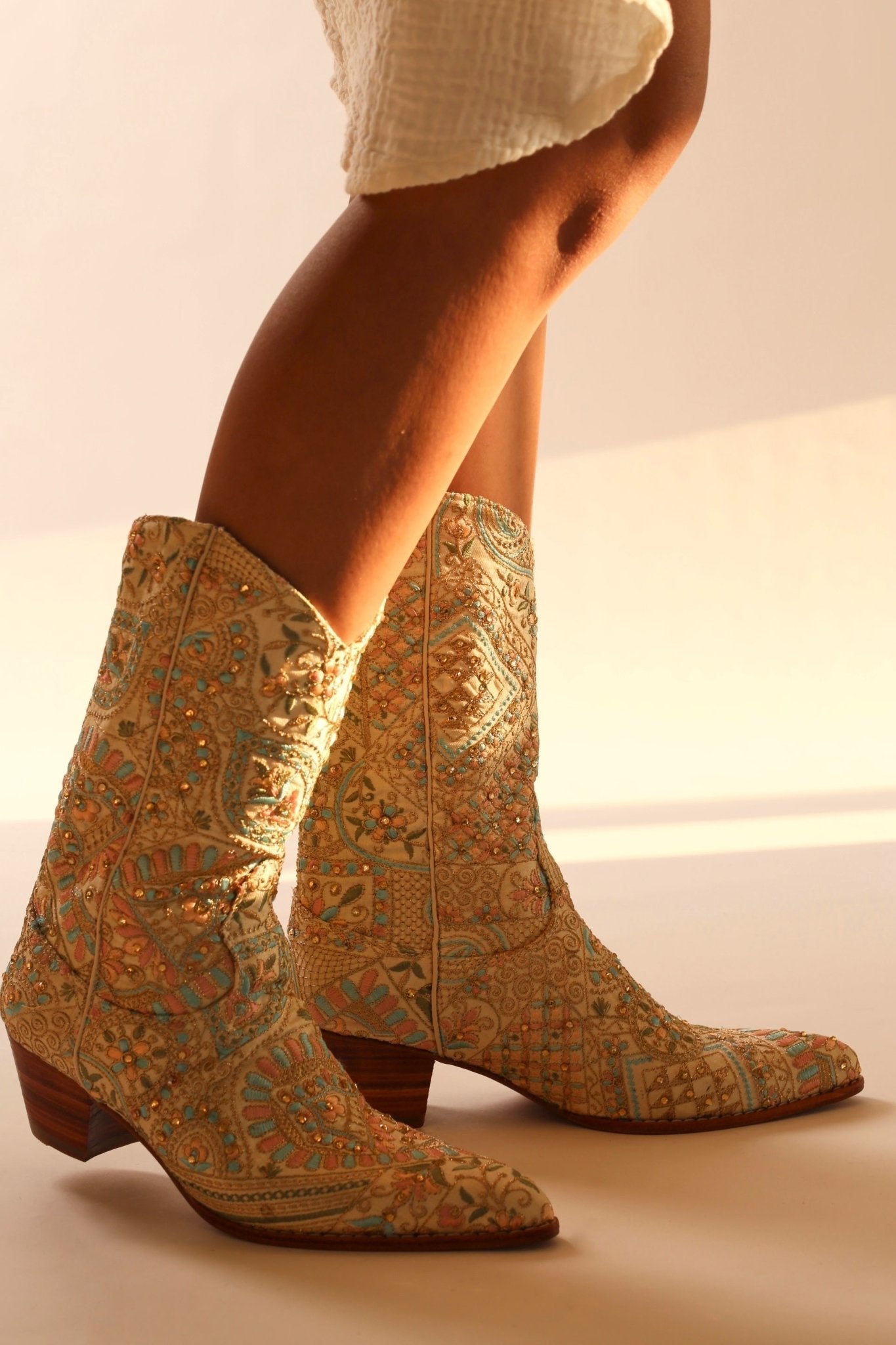 FLOWER SILK EMBROIDERED WESTERN BOOTS EMMAMIL - BANGKOK TAILOR CLOTHING STORE - HANDMADE CLOTHING