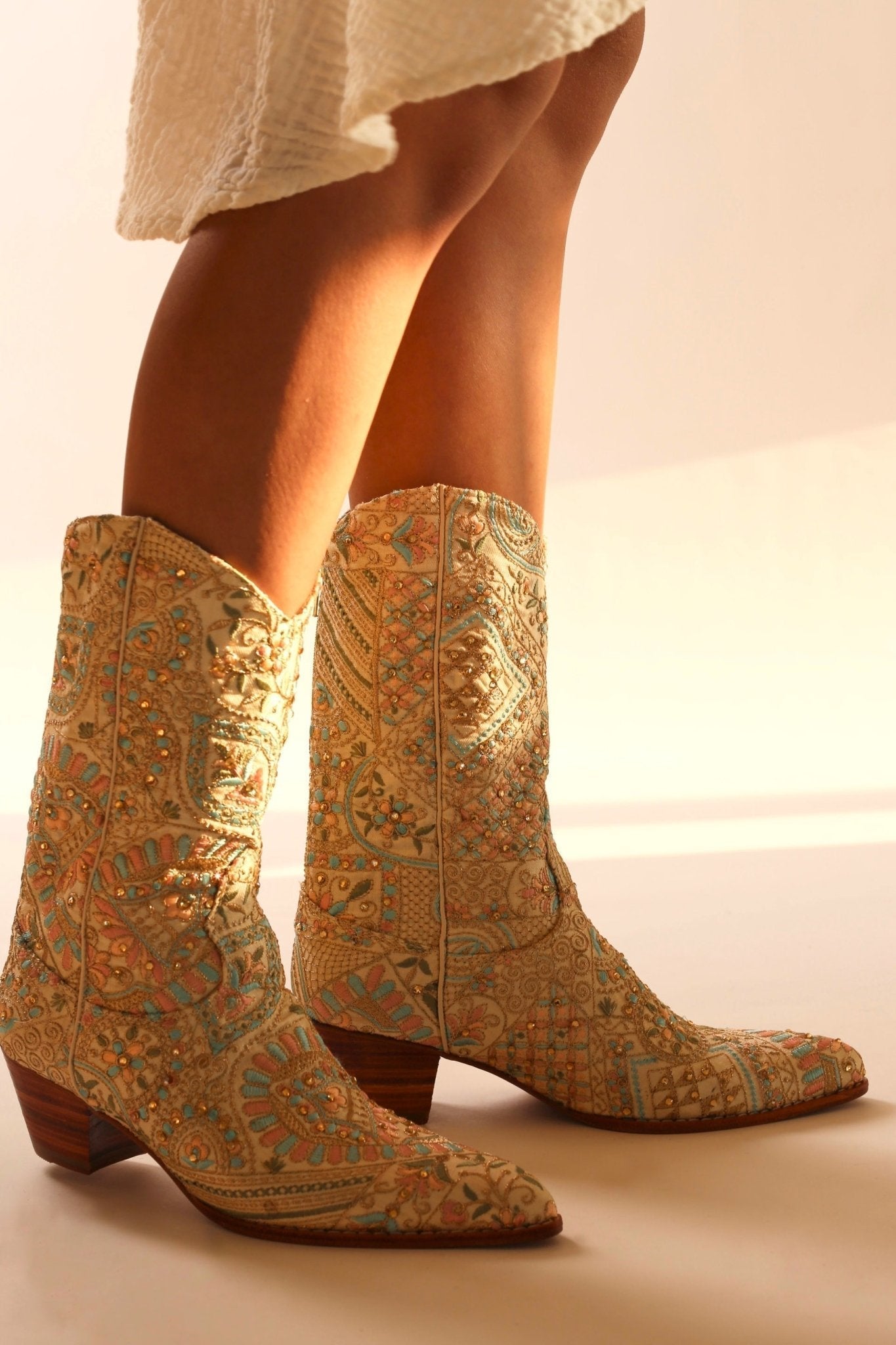 FLOWER SILK EMBROIDERED WESTERN BOOTS EMMAMIL - BANGKOK TAILOR CLOTHING STORE - HANDMADE CLOTHING