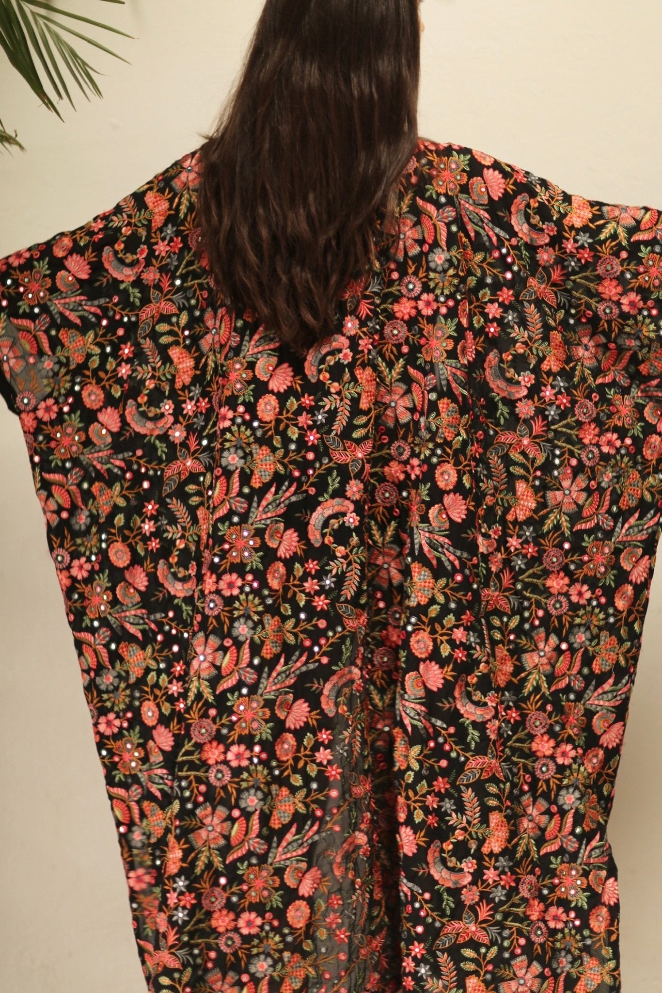 GAIA SILK FLOWER EBMROIDERD KIMONO - BANGKOK TAILOR CLOTHING STORE - HANDMADE CLOTHING