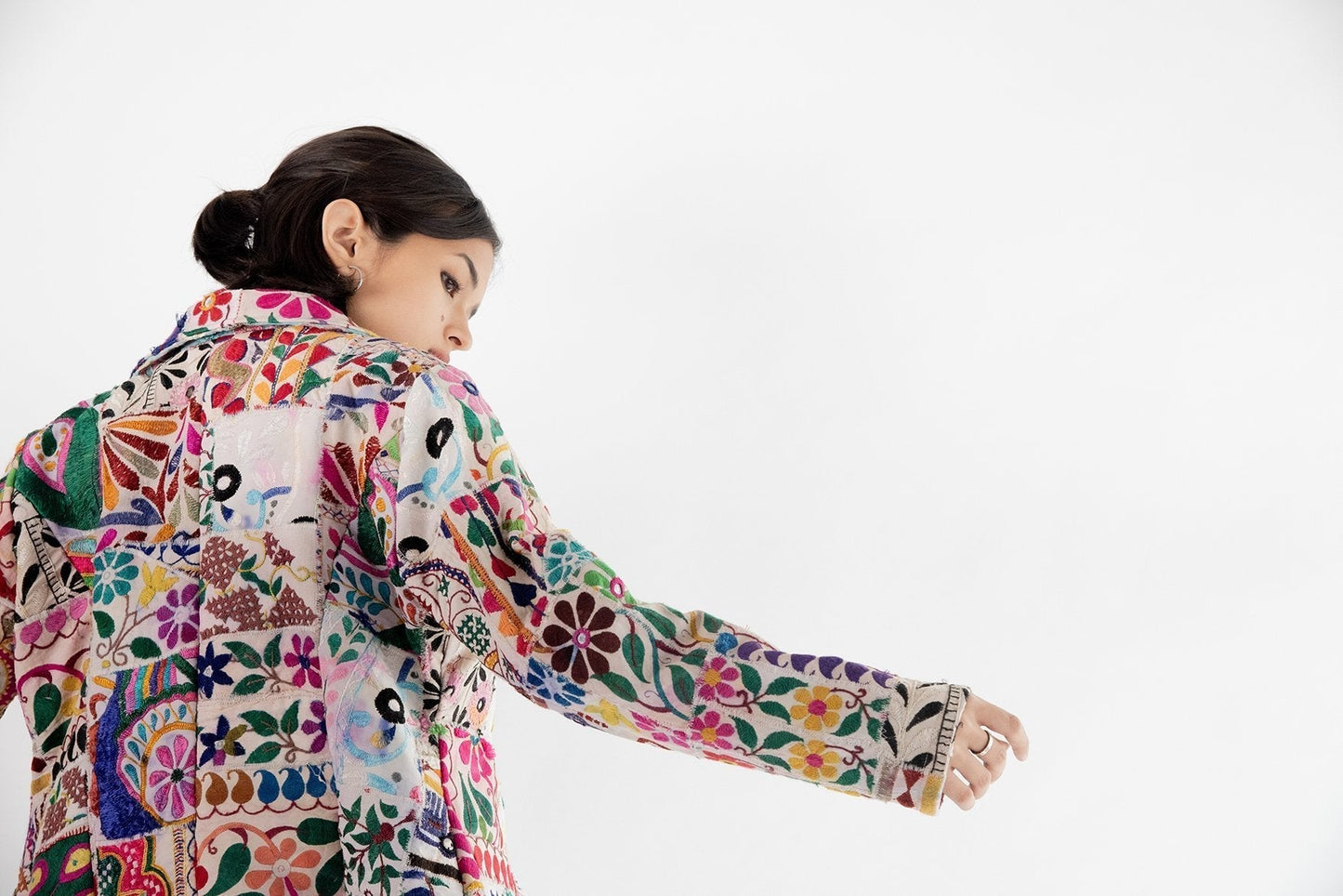 Hand Embroidered Patchwork Jacket Frida - BANGKOK TAILOR CLOTHING STORE - HANDMADE CLOTHING