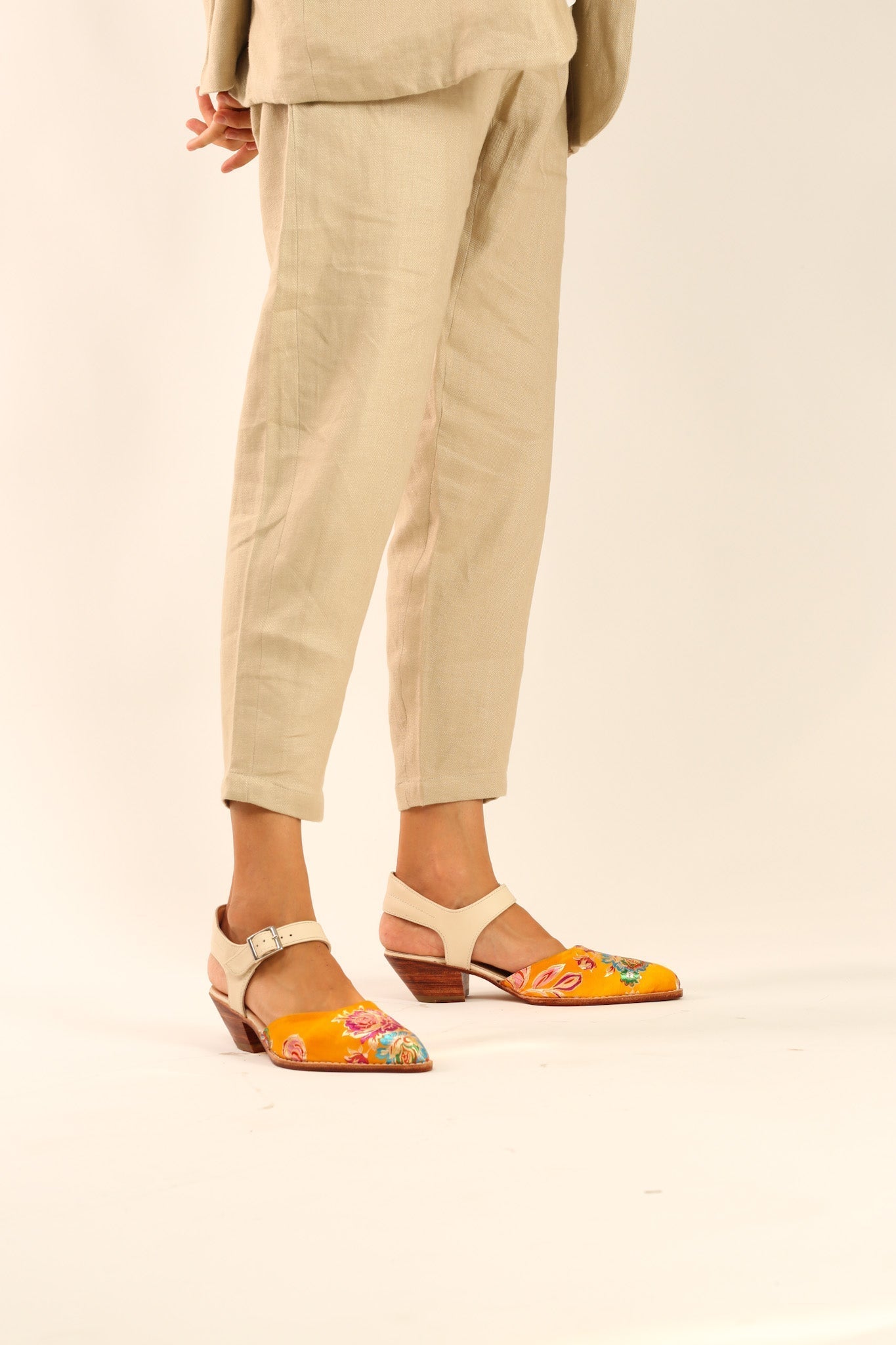 HEELED WESTERN MULES SANDALS SINDA - BANGKOK TAILOR CLOTHING STORE - HANDMADE CLOTHING