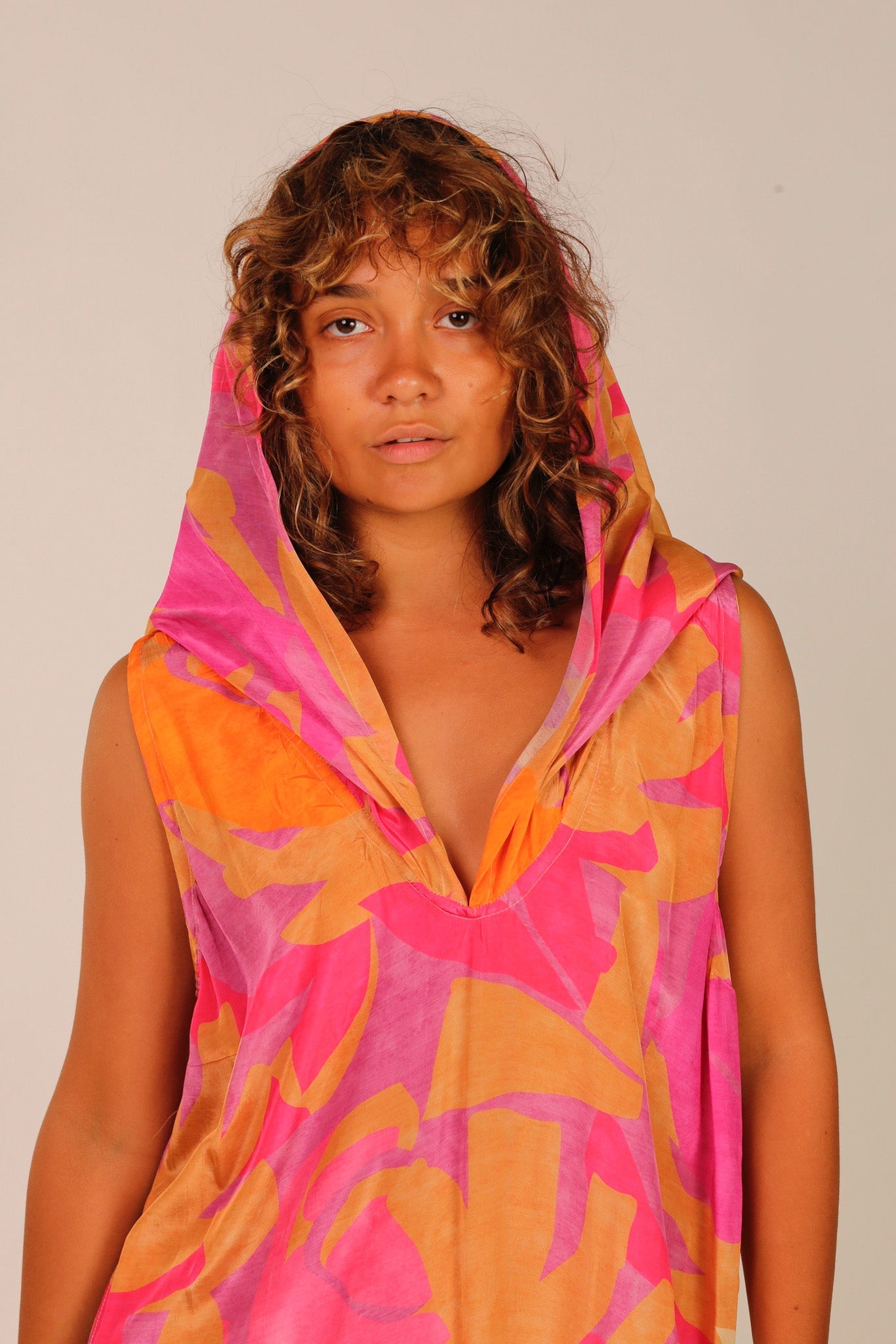 HOODIE DRESS ANISA - BANGKOK TAILOR CLOTHING STORE - HANDMADE CLOTHING