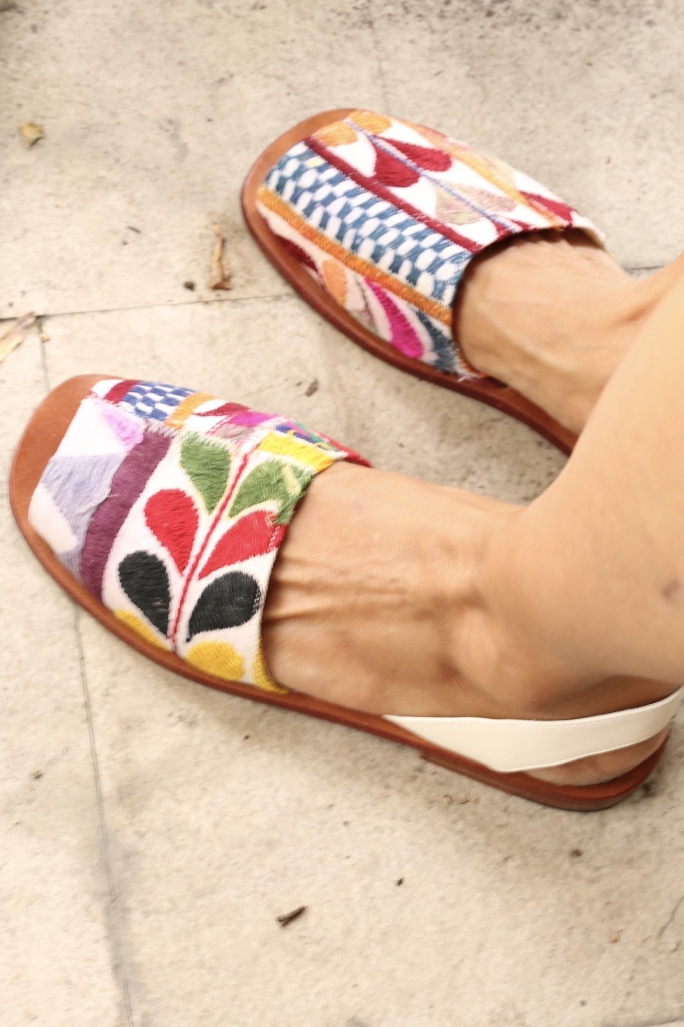 LEATHER SANDALS FRANCES - BANGKOK TAILOR CLOTHING STORE - HANDMADE CLOTHING