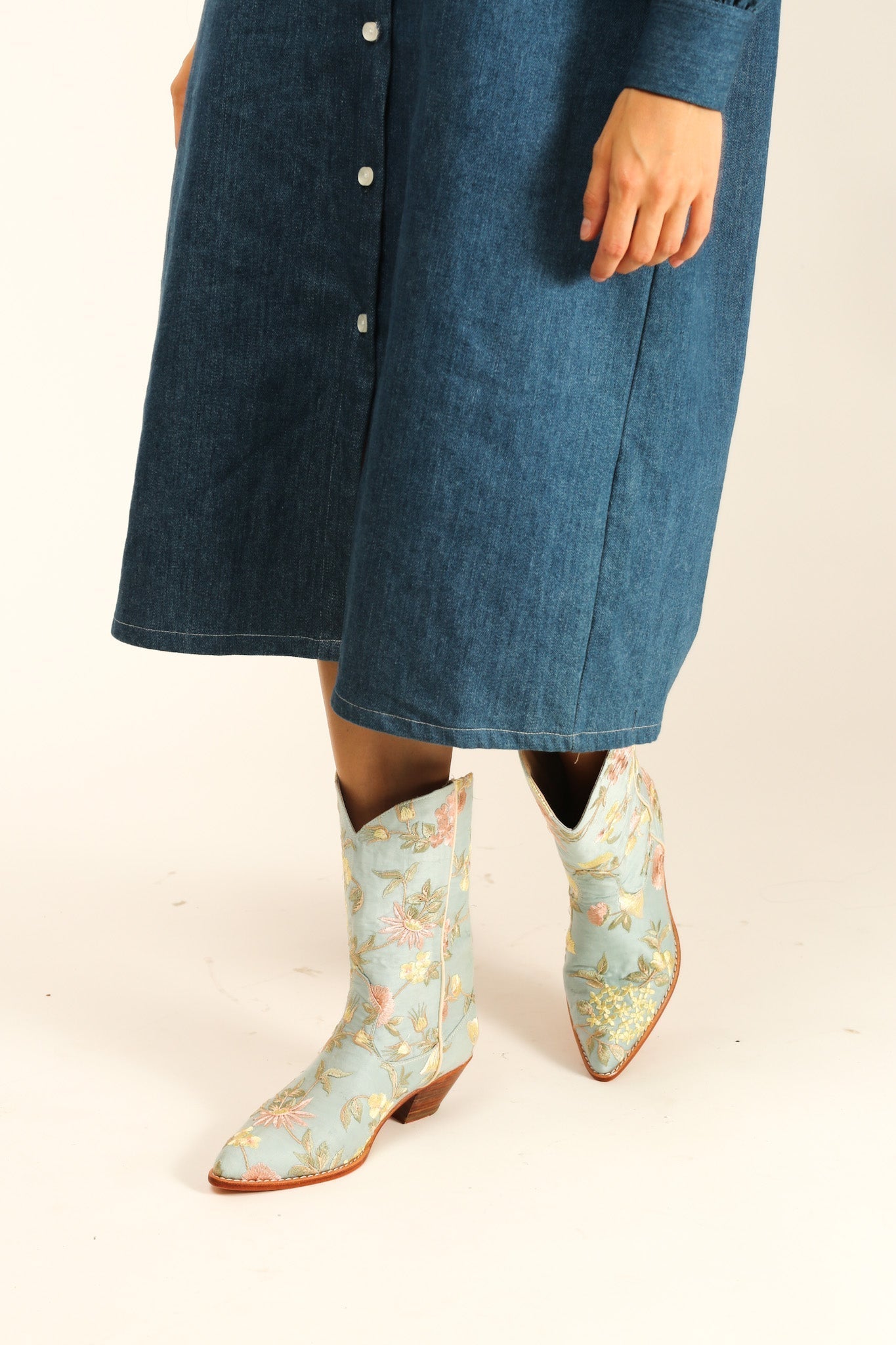 LIGHT BLUE EMBROIDERED BOOTS YANA - BANGKOK TAILOR CLOTHING STORE - HANDMADE CLOTHING