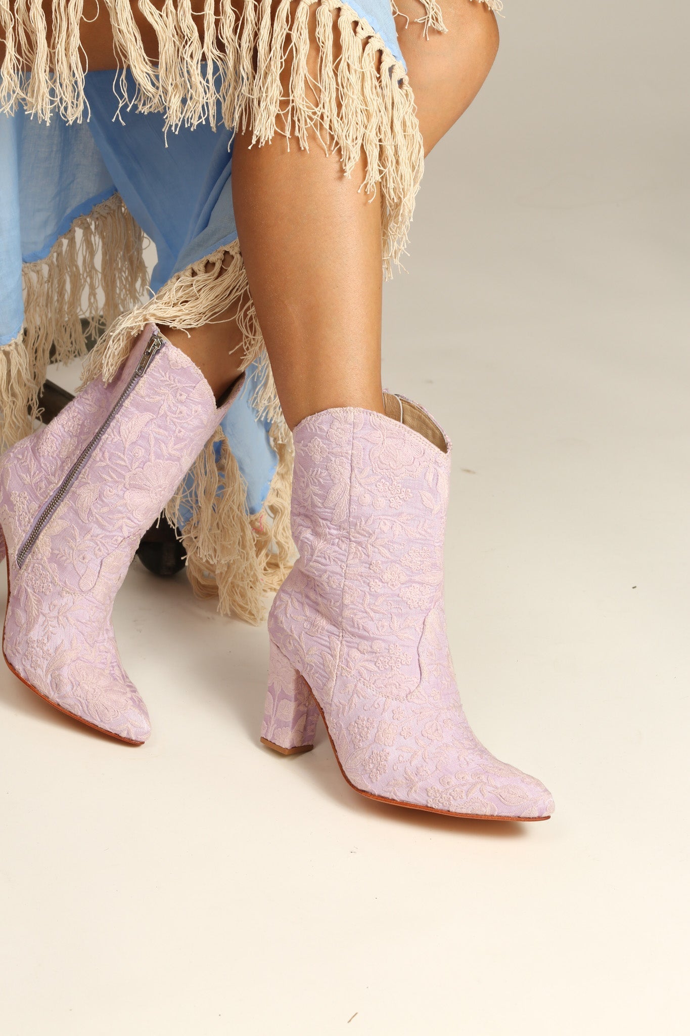 LIGHT PINK HEELED BOOTS LAETITIA - BANGKOK TAILOR CLOTHING STORE - HANDMADE CLOTHING