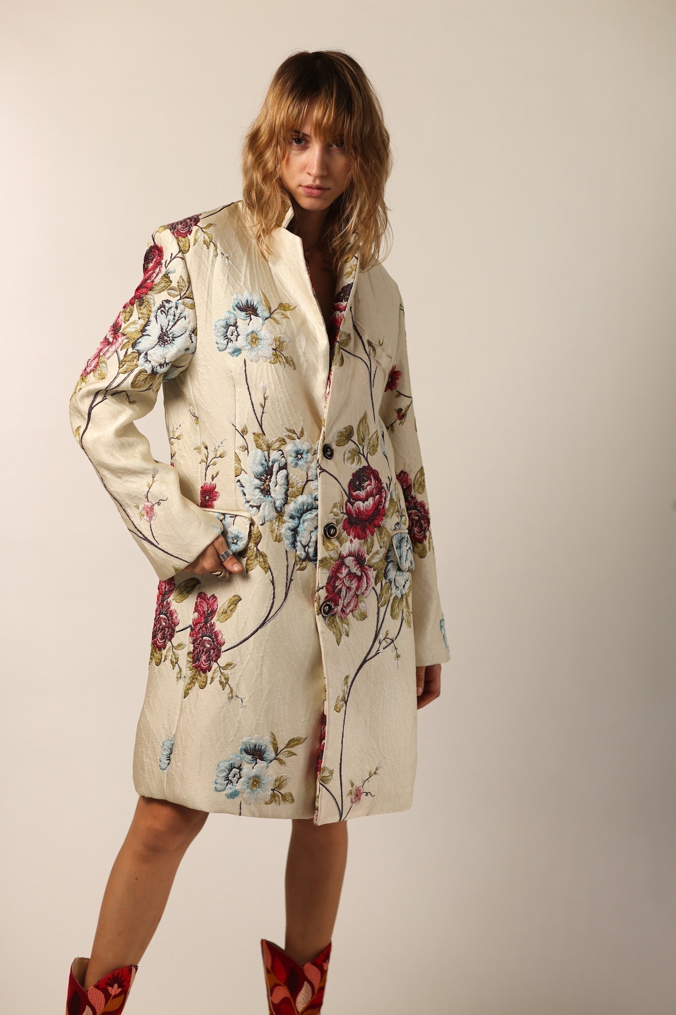 LONG NOVELTY COAT LUPA - BANGKOK TAILOR CLOTHING STORE - HANDMADE CLOTHING