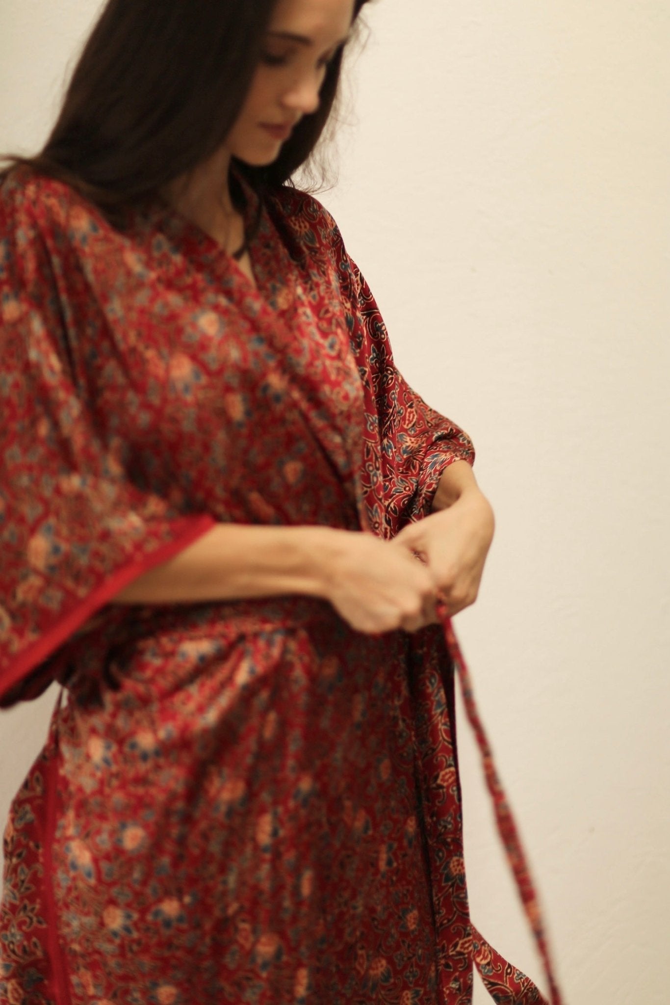 MONUS FLOWER MODAL SILK KIMONO - BANGKOK TAILOR CLOTHING STORE - HANDMADE CLOTHING