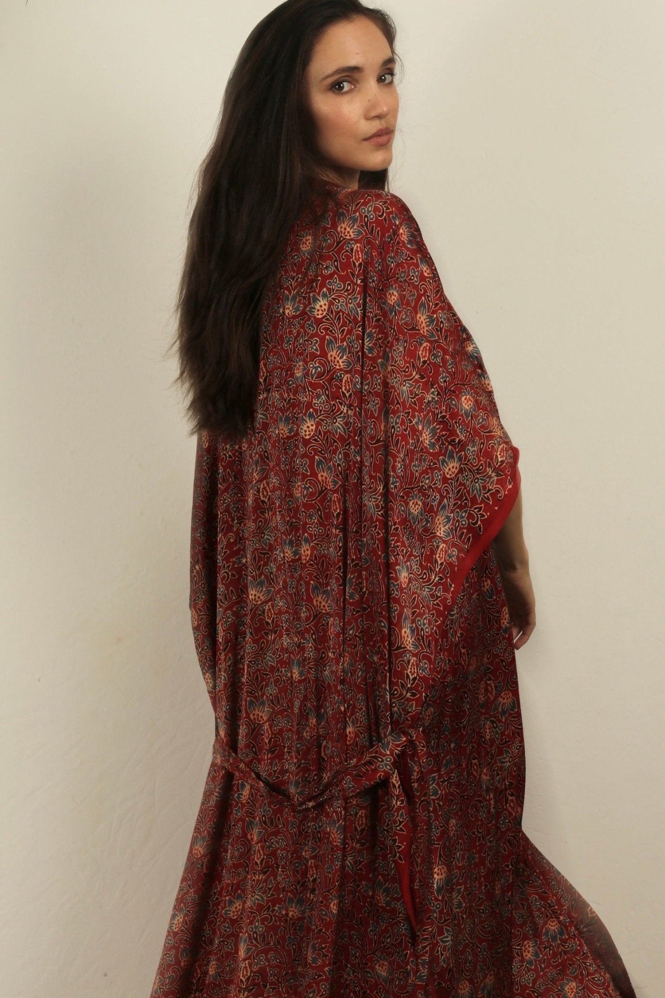 MONUS FLOWER MODAL SILK KIMONO - BANGKOK TAILOR CLOTHING STORE - HANDMADE CLOTHING