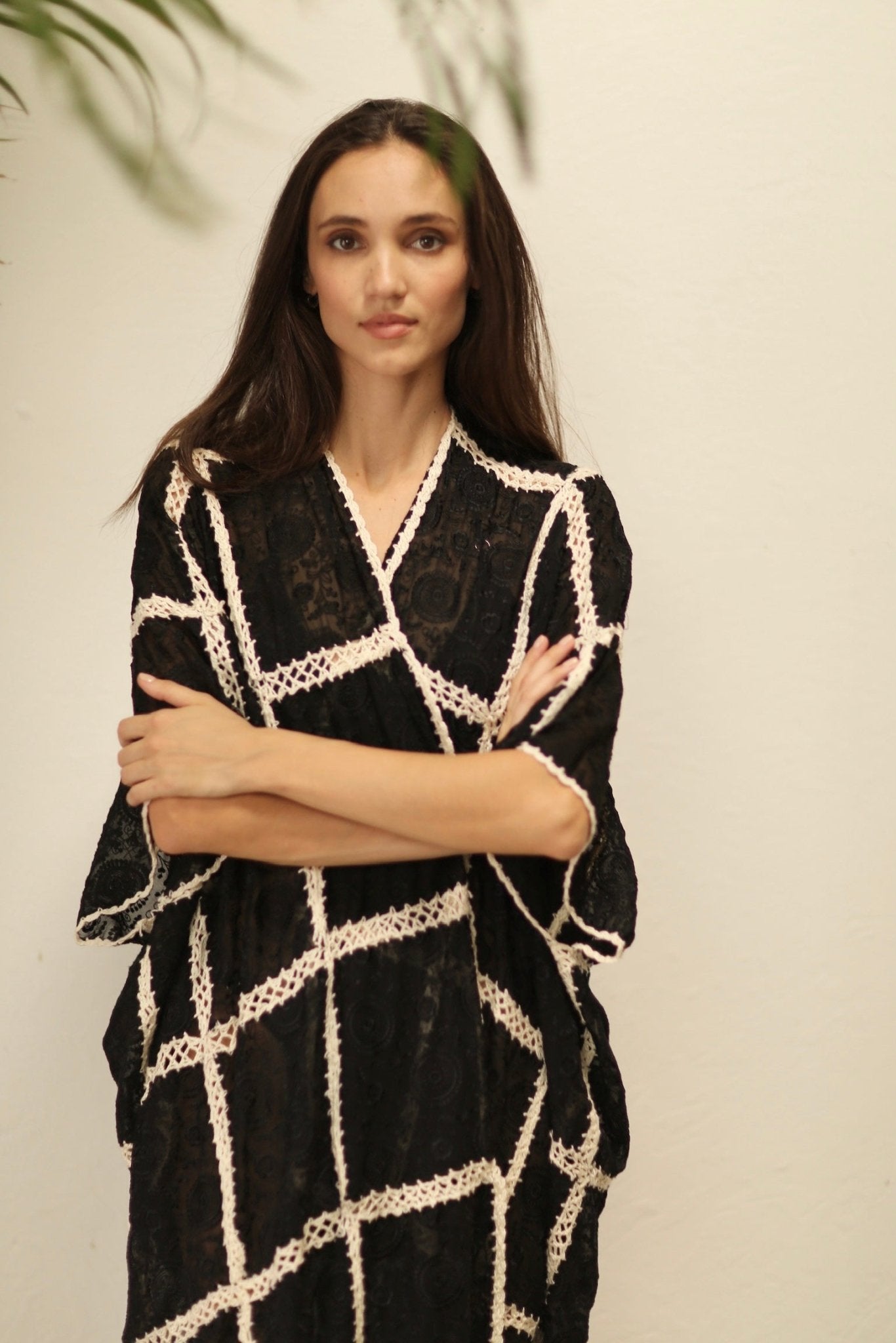 OYA BLACK KIMONO WITH CROCHET - BANGKOK TAILOR CLOTHING STORE - HANDMADE CLOTHING