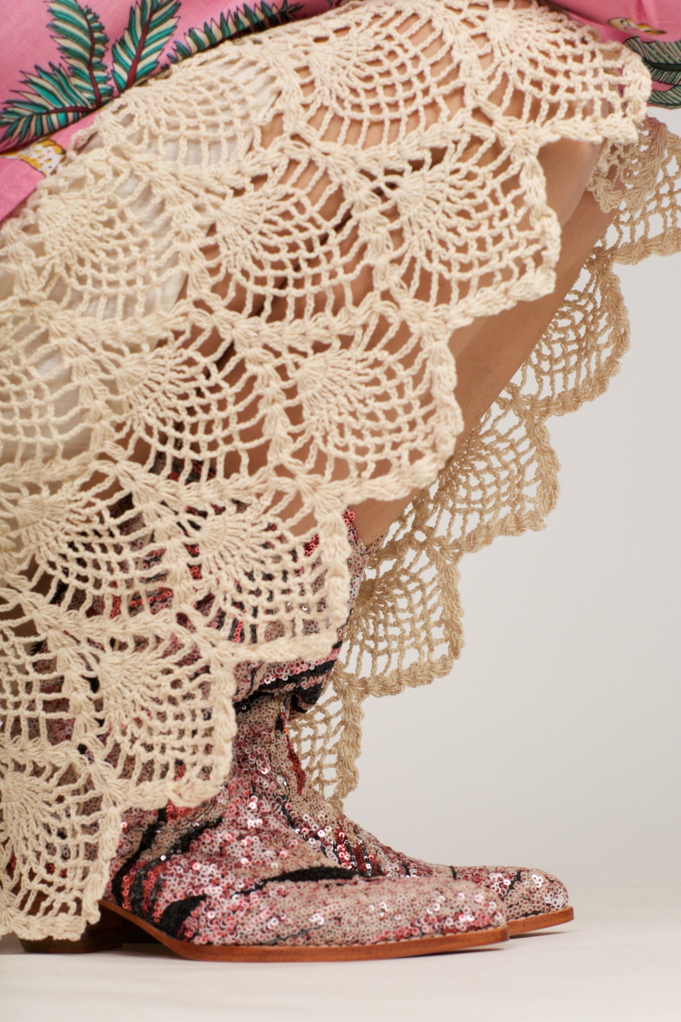 PINK BLACK SEQUIN EMBROIDERED WESTERN BOOTS RIAL - BANGKOK TAILOR CLOTHING STORE - HANDMADE CLOTHING