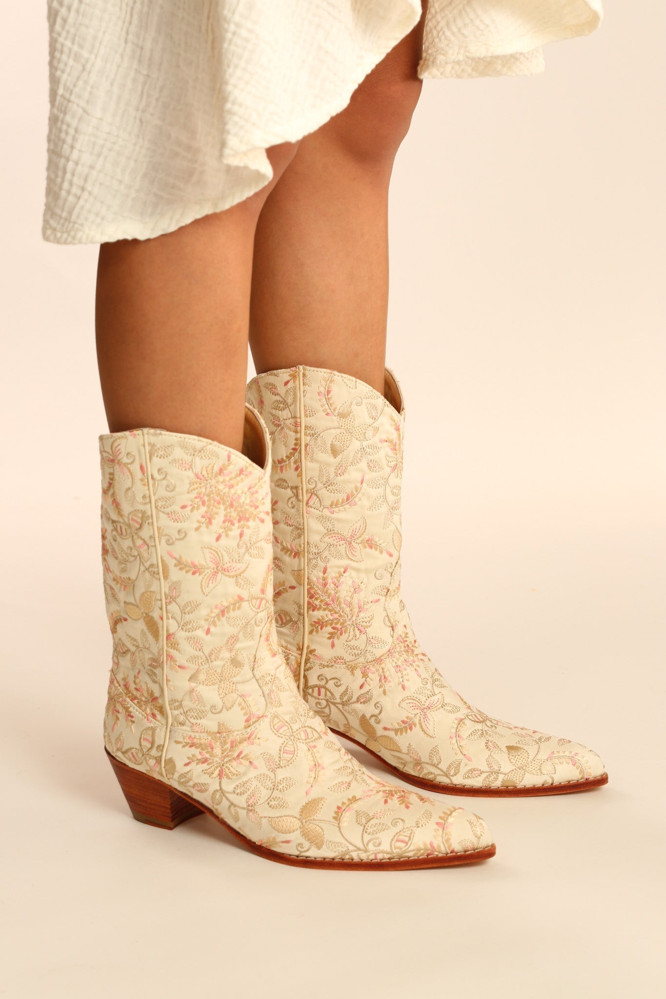 SILK EMBROIDERED BOOTS LAFAYETTE - BANGKOK TAILOR CLOTHING STORE - HANDMADE CLOTHING