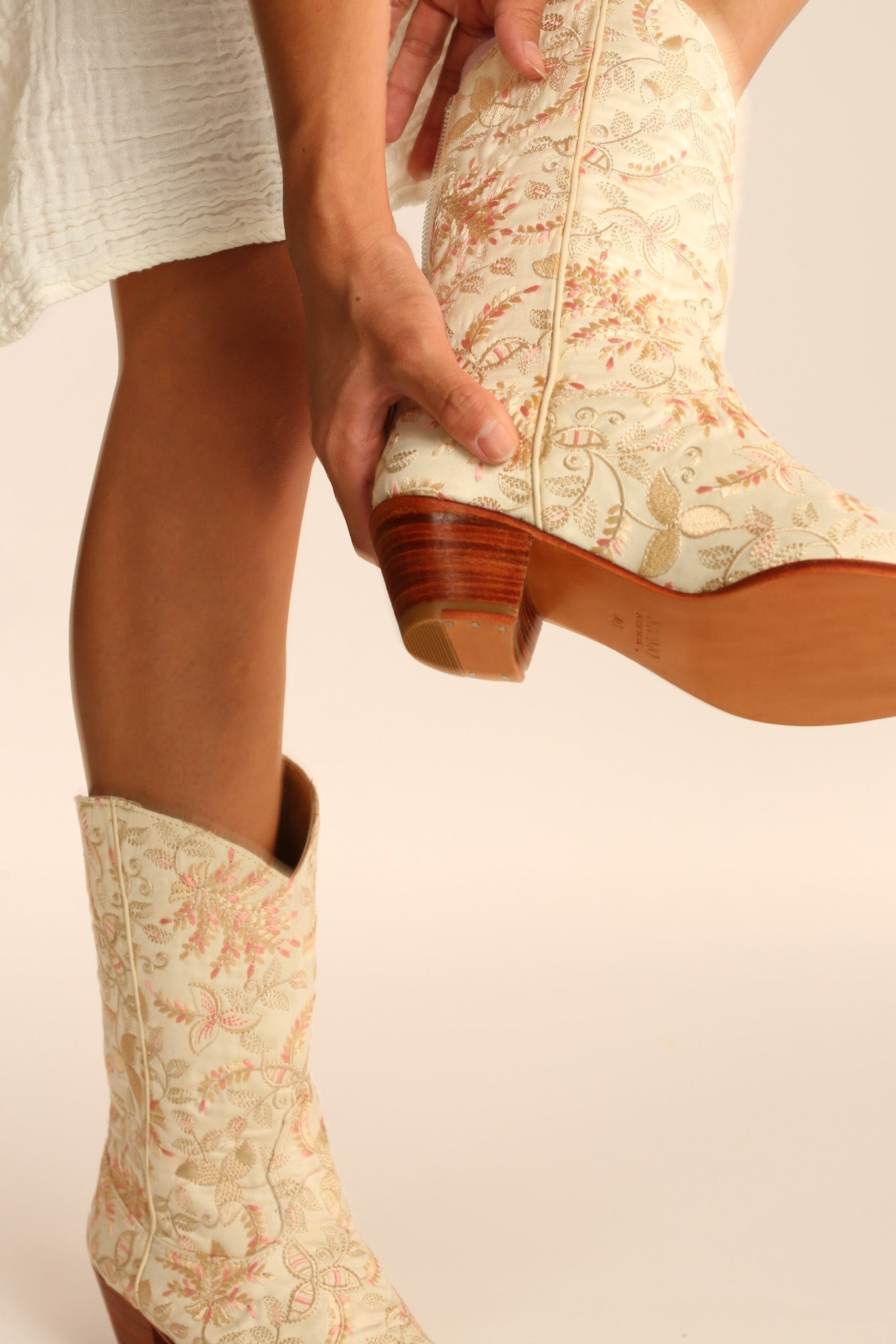 SILK EMBROIDERED BOOTS LAFAYETTE - BANGKOK TAILOR CLOTHING STORE - HANDMADE CLOTHING