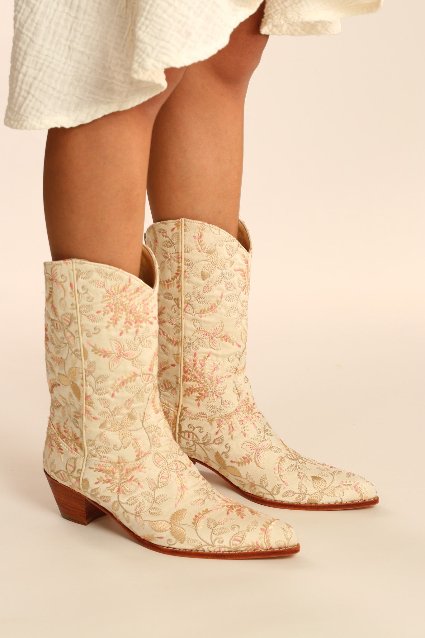 SILK EMBROIDERED BOOTS LAFAYETTE - BANGKOK TAILOR CLOTHING STORE - HANDMADE CLOTHING